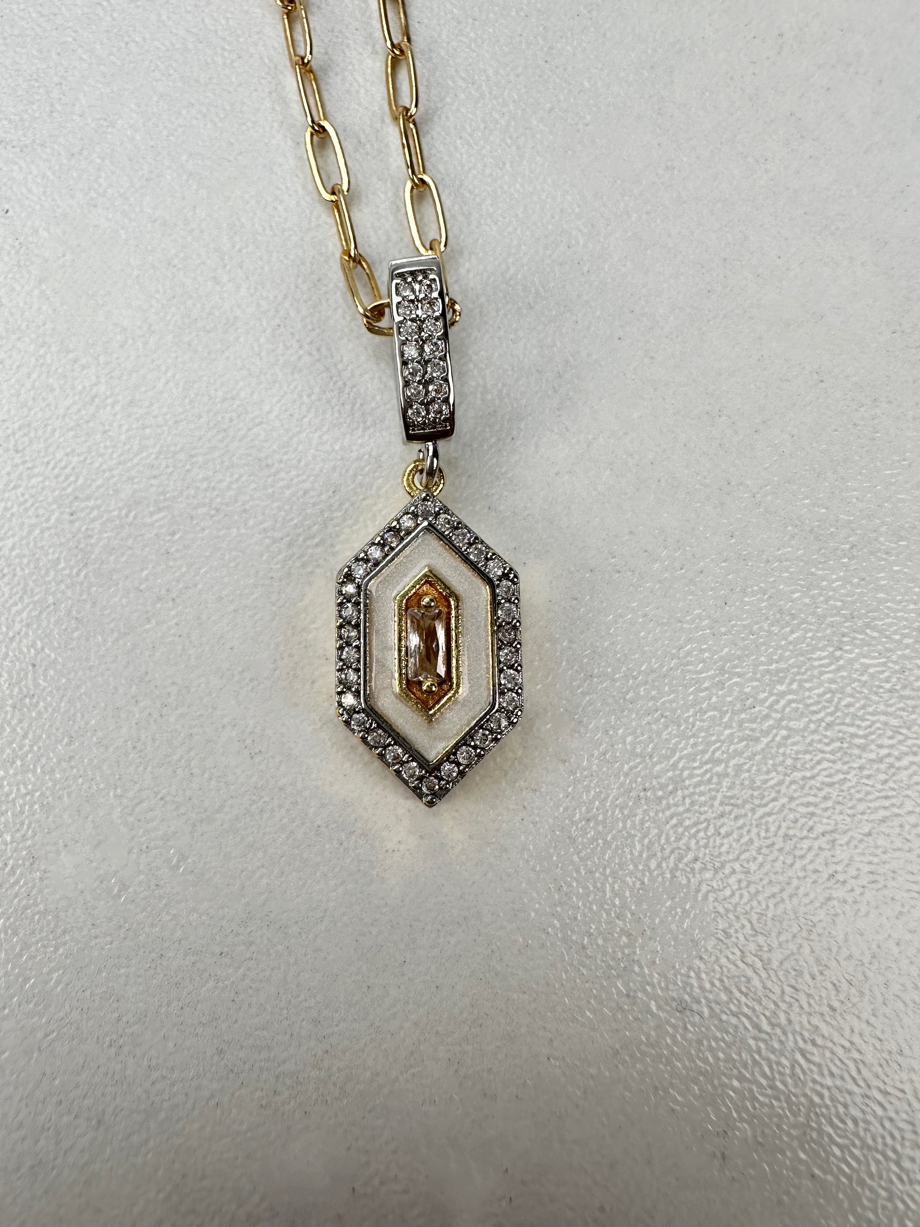 Özel Seri Fütüristik Desen Gold Kolye