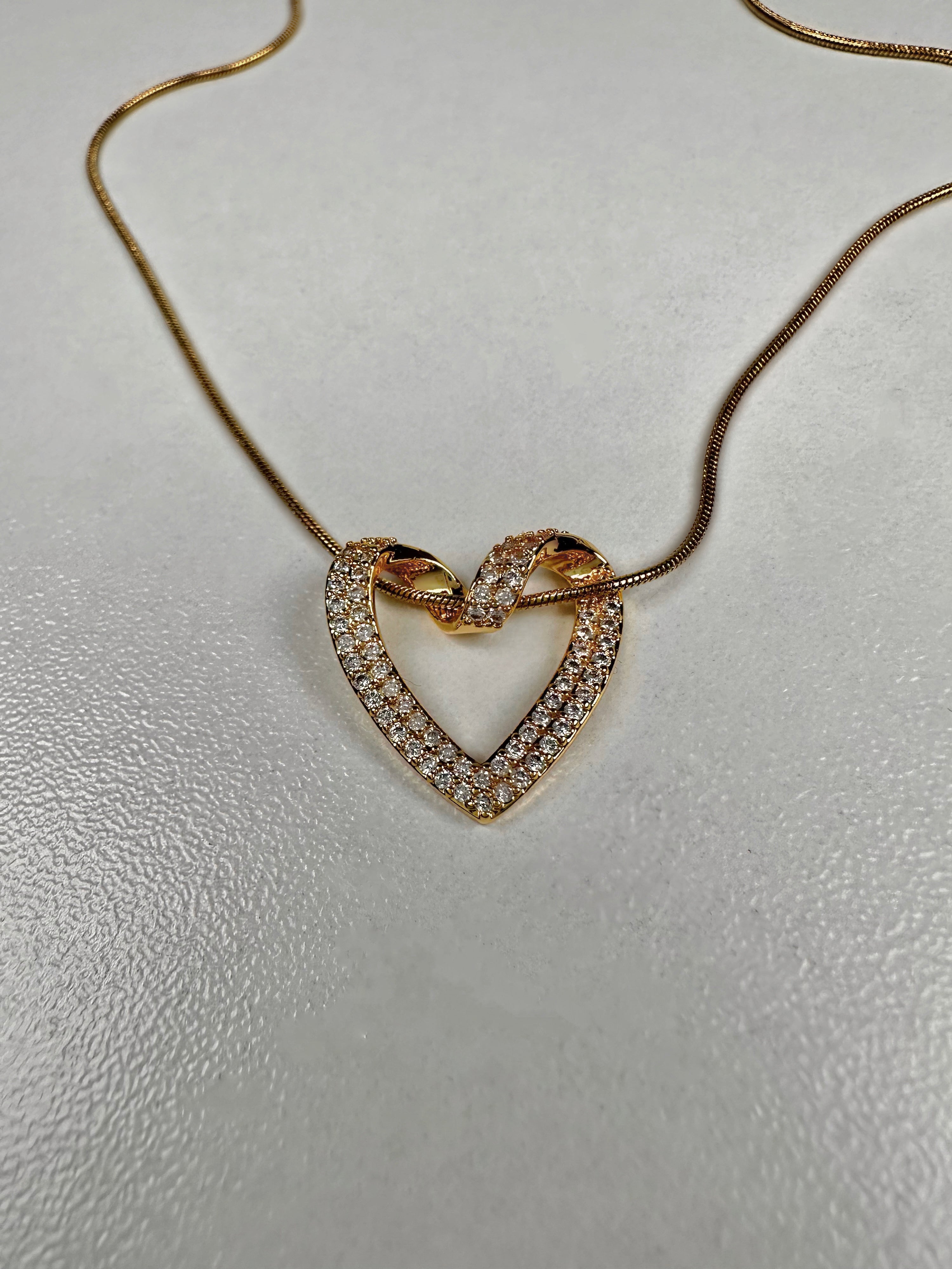 Taşlı Gold Love Kolye