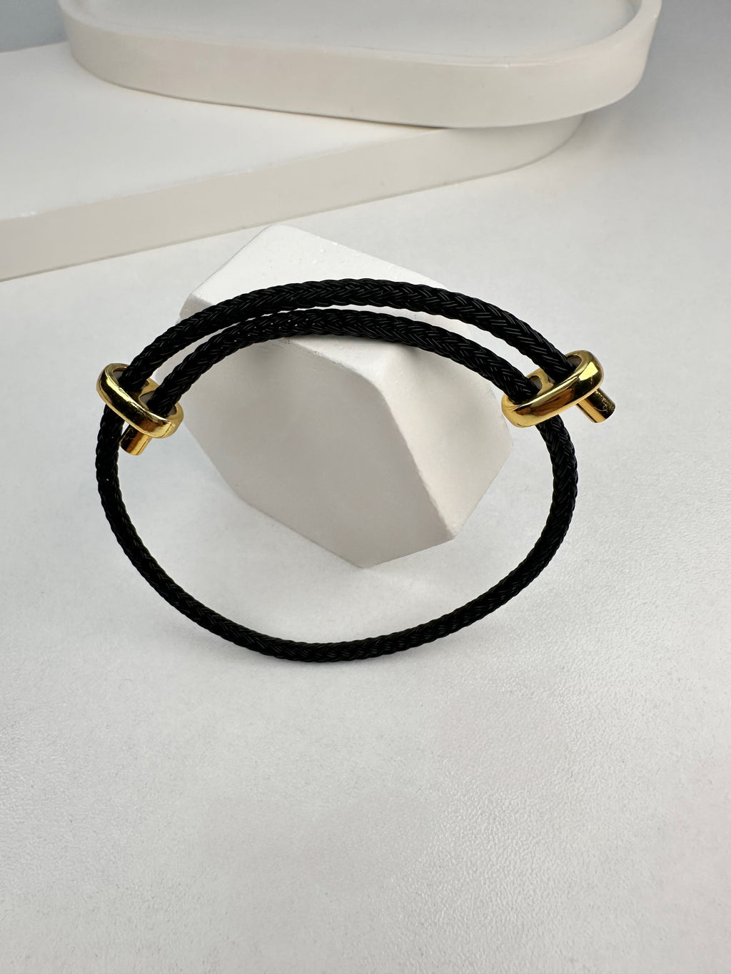 Özel Seri Siyah İpli Çelik Bileklik