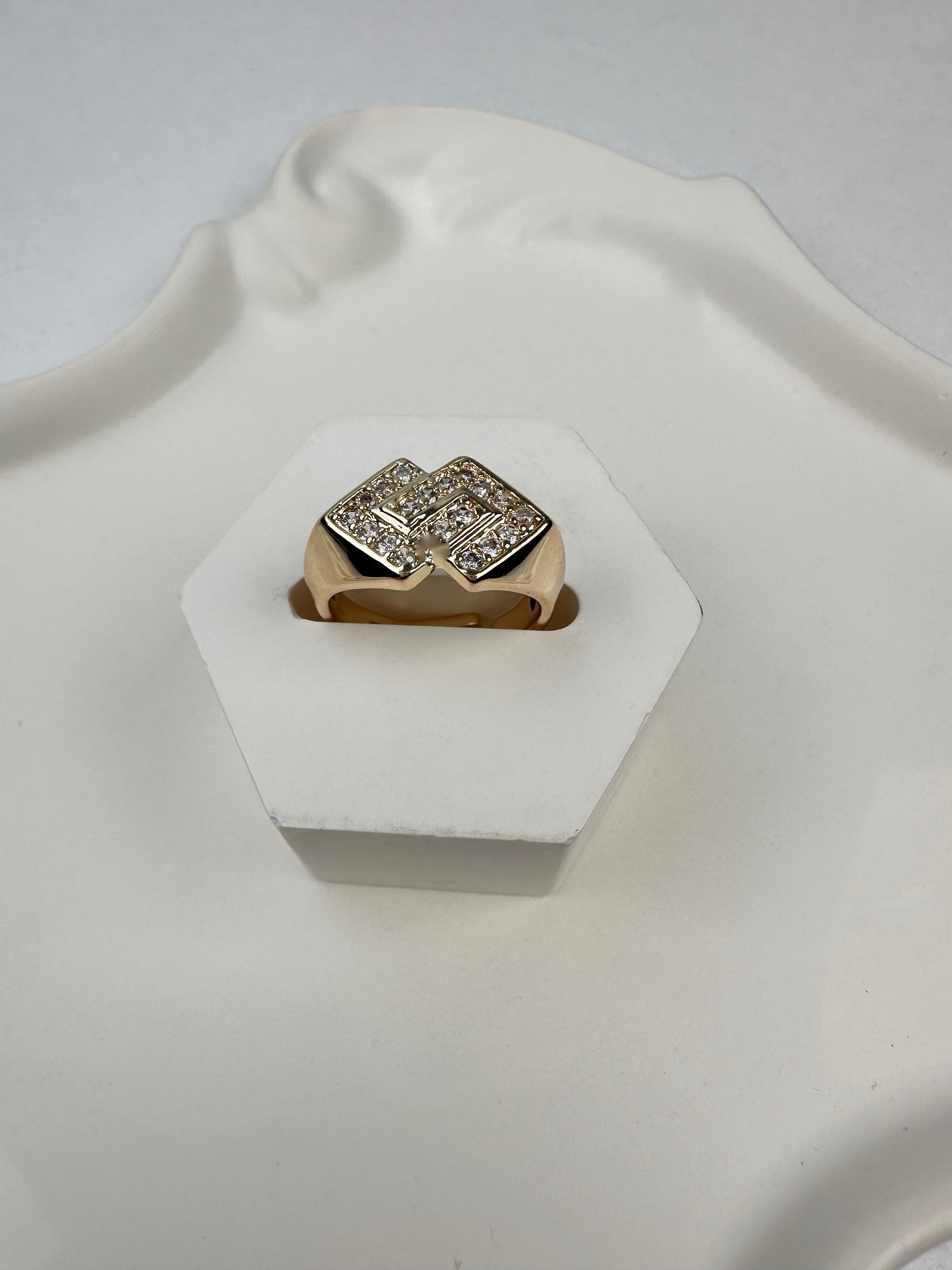 Özel Seri Vintage Taş Gold Yüzük