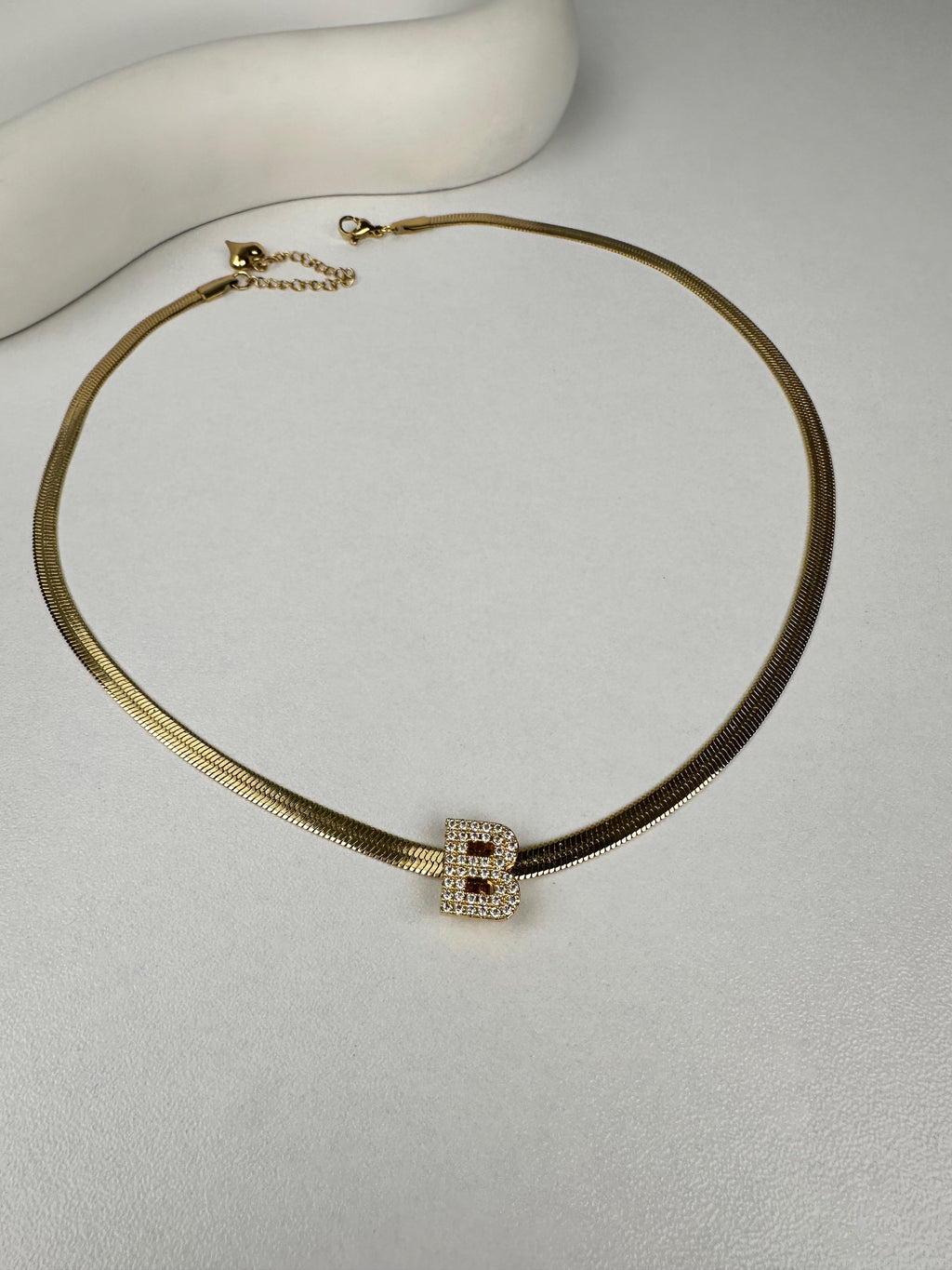 Özel Seri Taşlı Çelik Harf Kolye