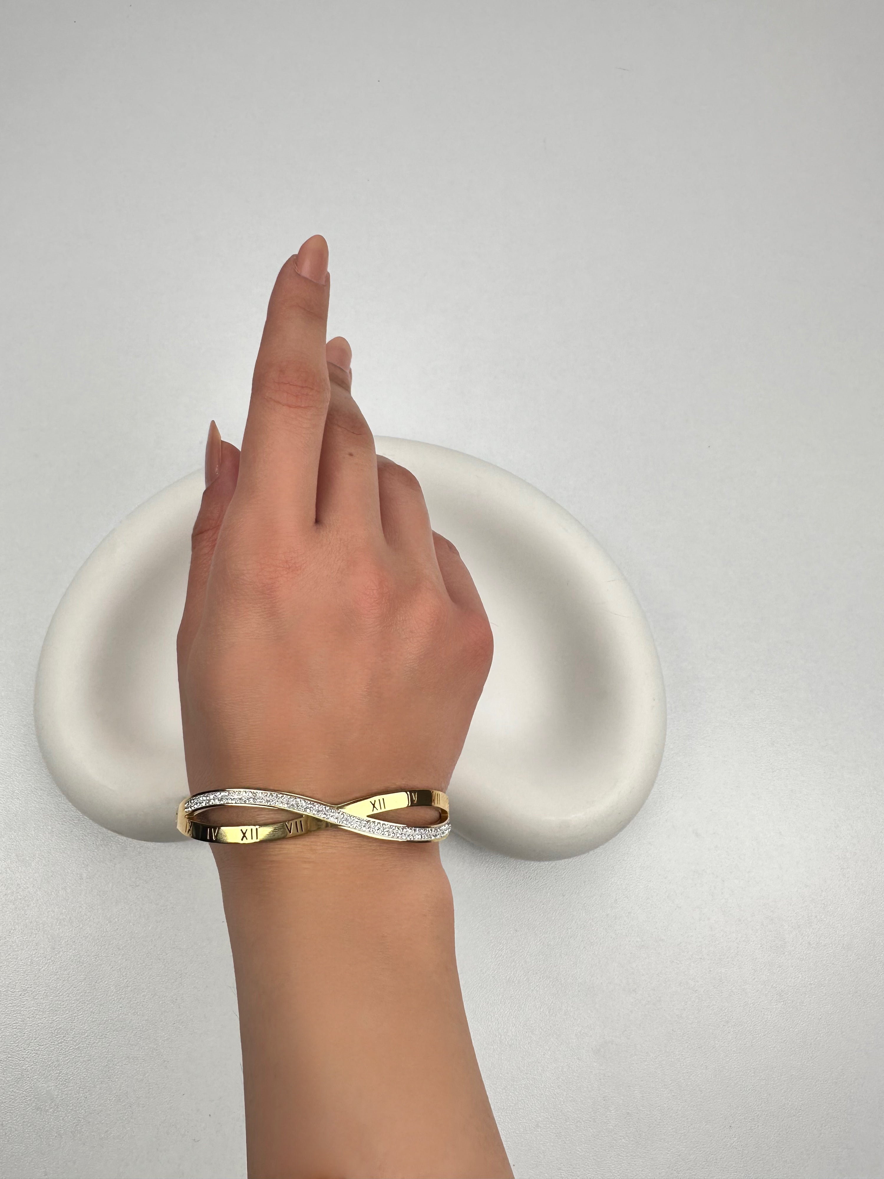 Özel Seri Roma Rakamlı Kelepçe Bileklik