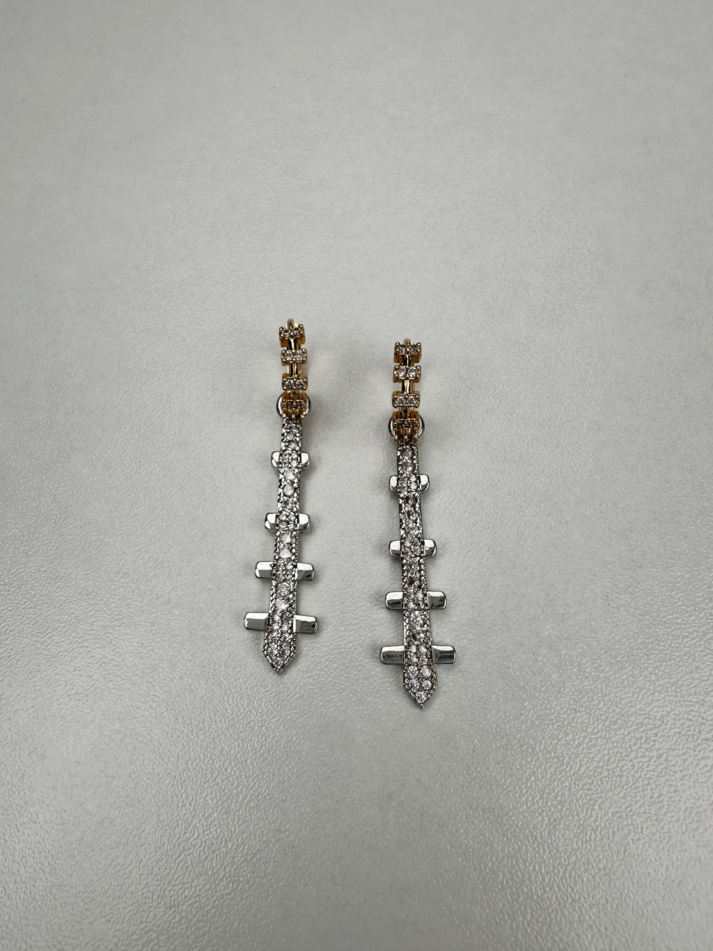 Özel Seri Zirkon Taş Sallantılı Küpe