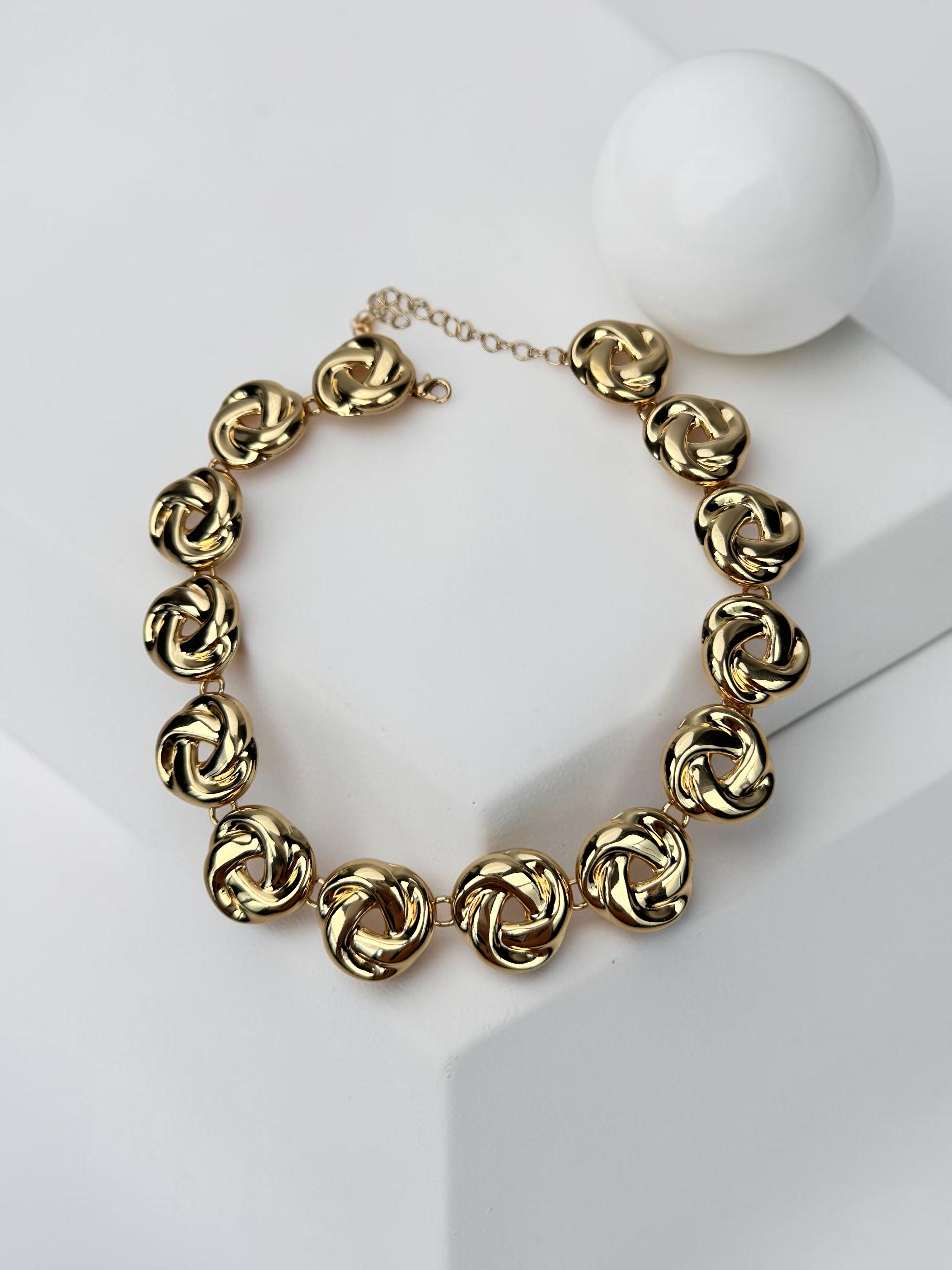 Sarmal Desen Gold Kolye