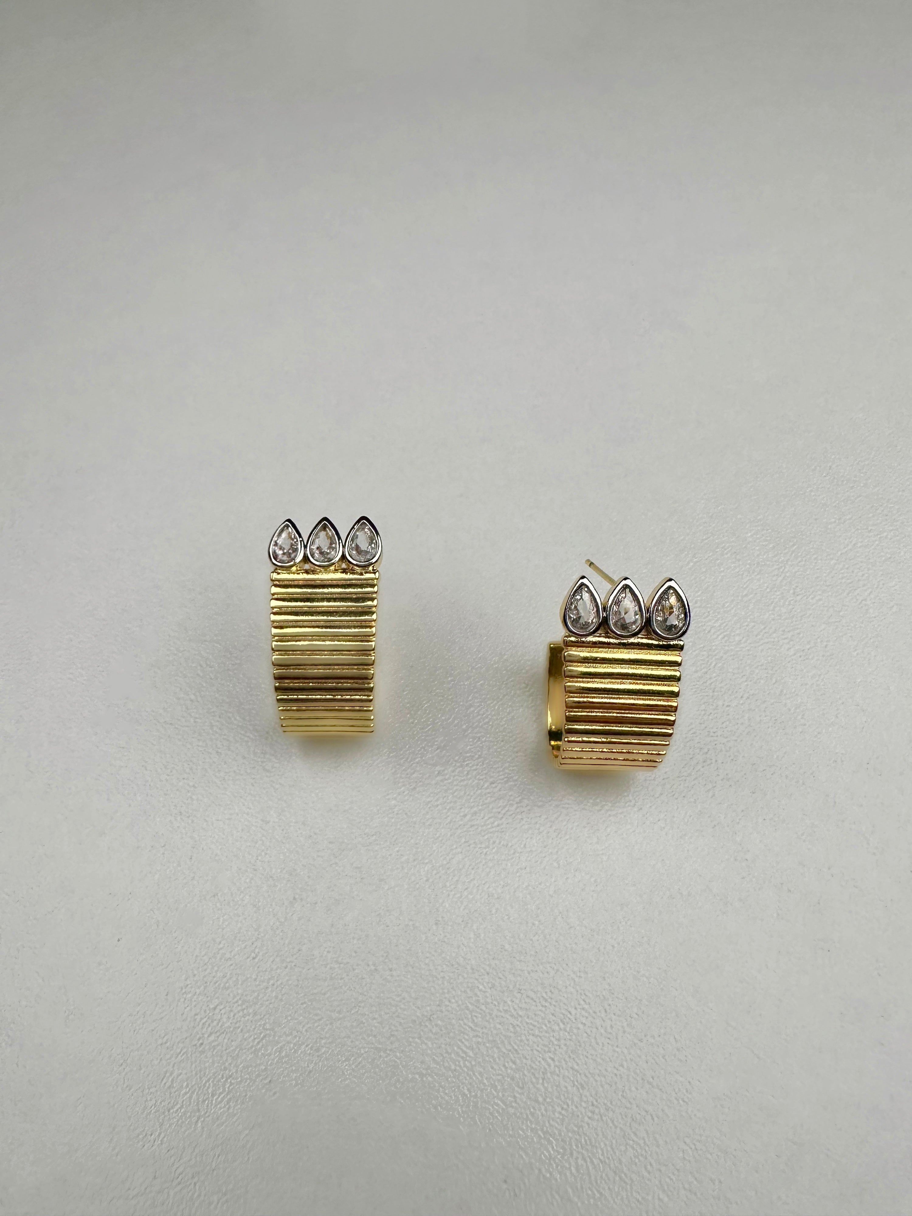 Özel Marka  MRS  3 Damla Halka Küpe