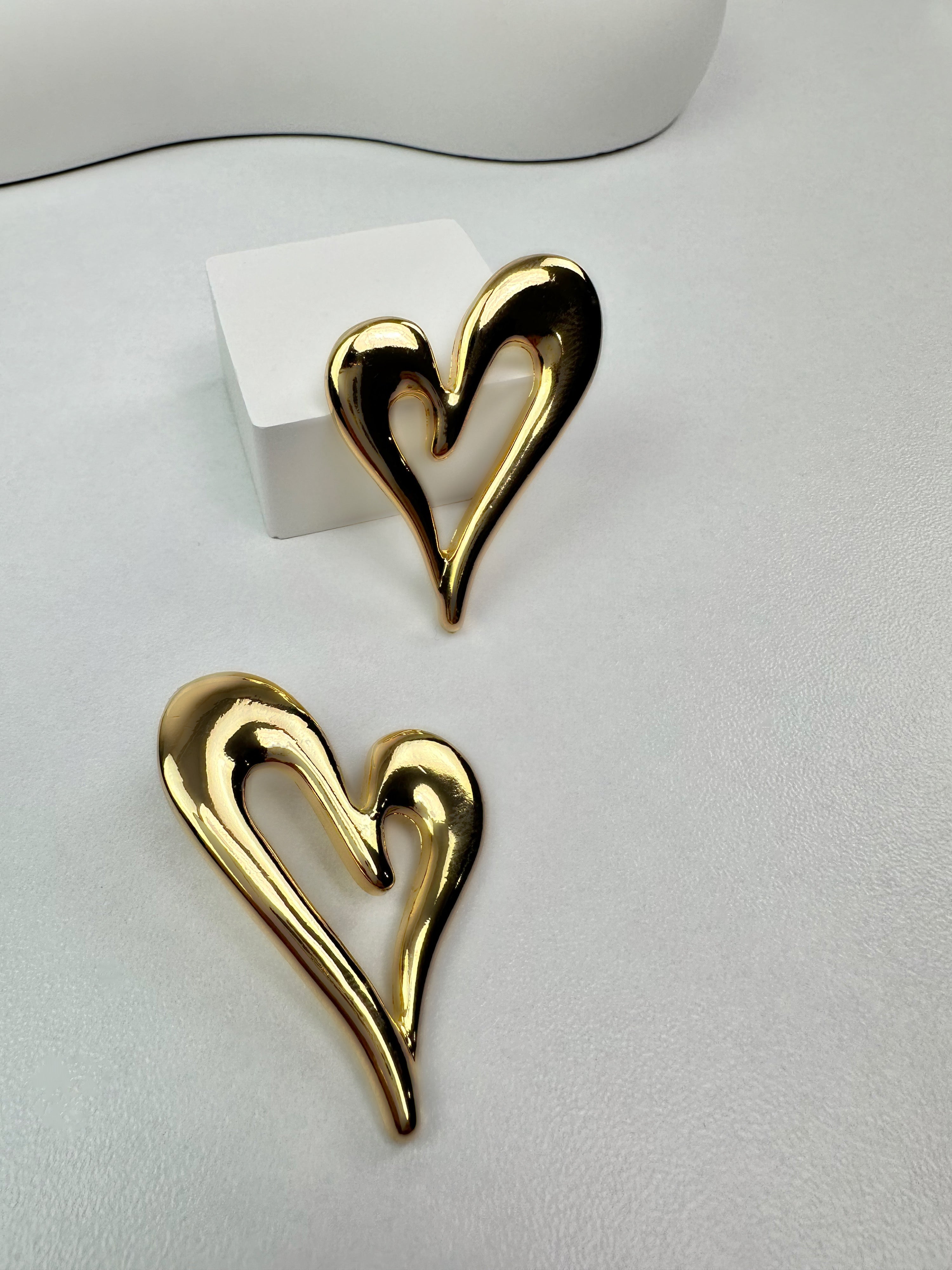 Pinterest Model Gold Küpe