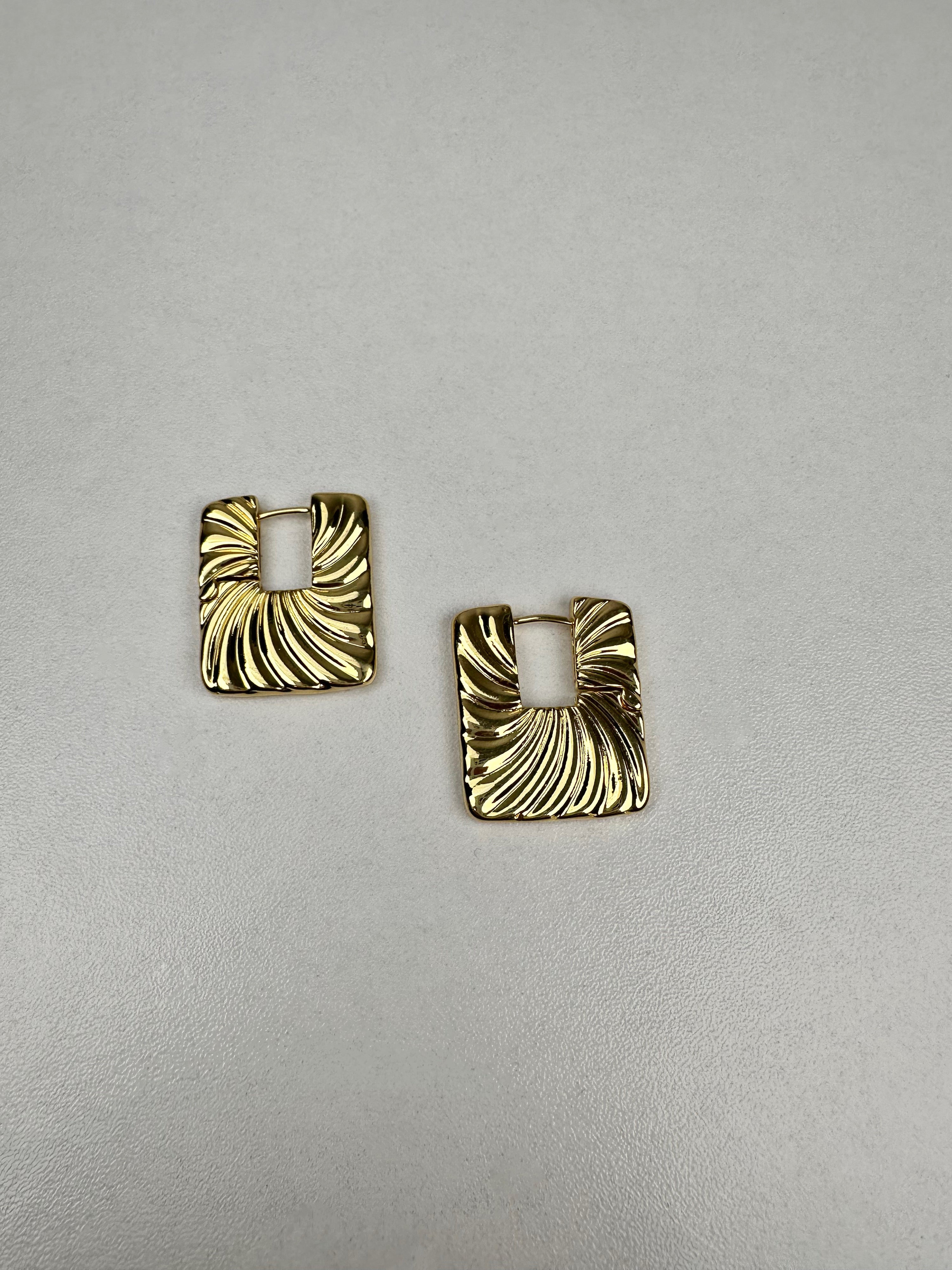 Özel Seri Serenay Gold Küpe