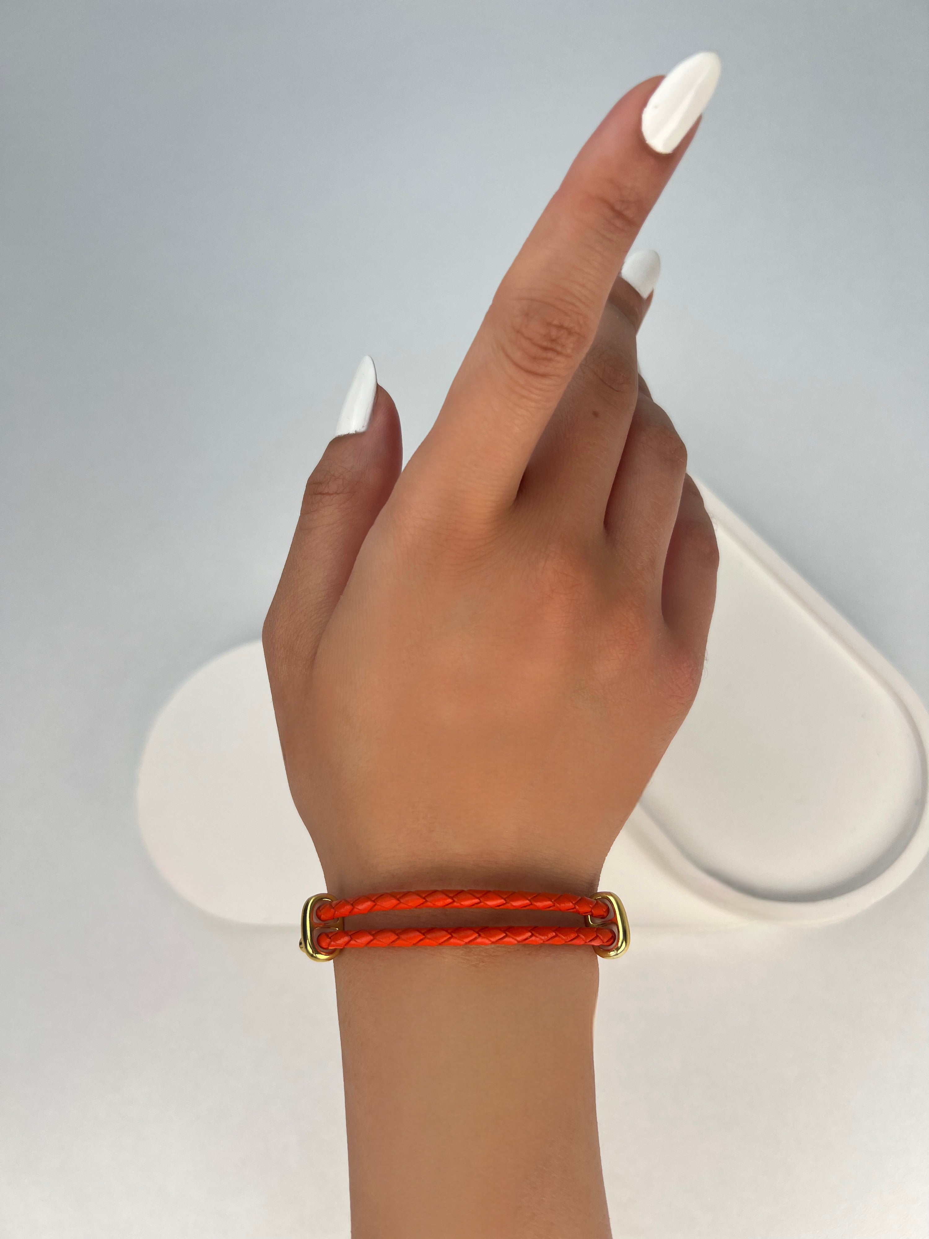 Özel Seri Turuncu İpli Çelik Bileklik