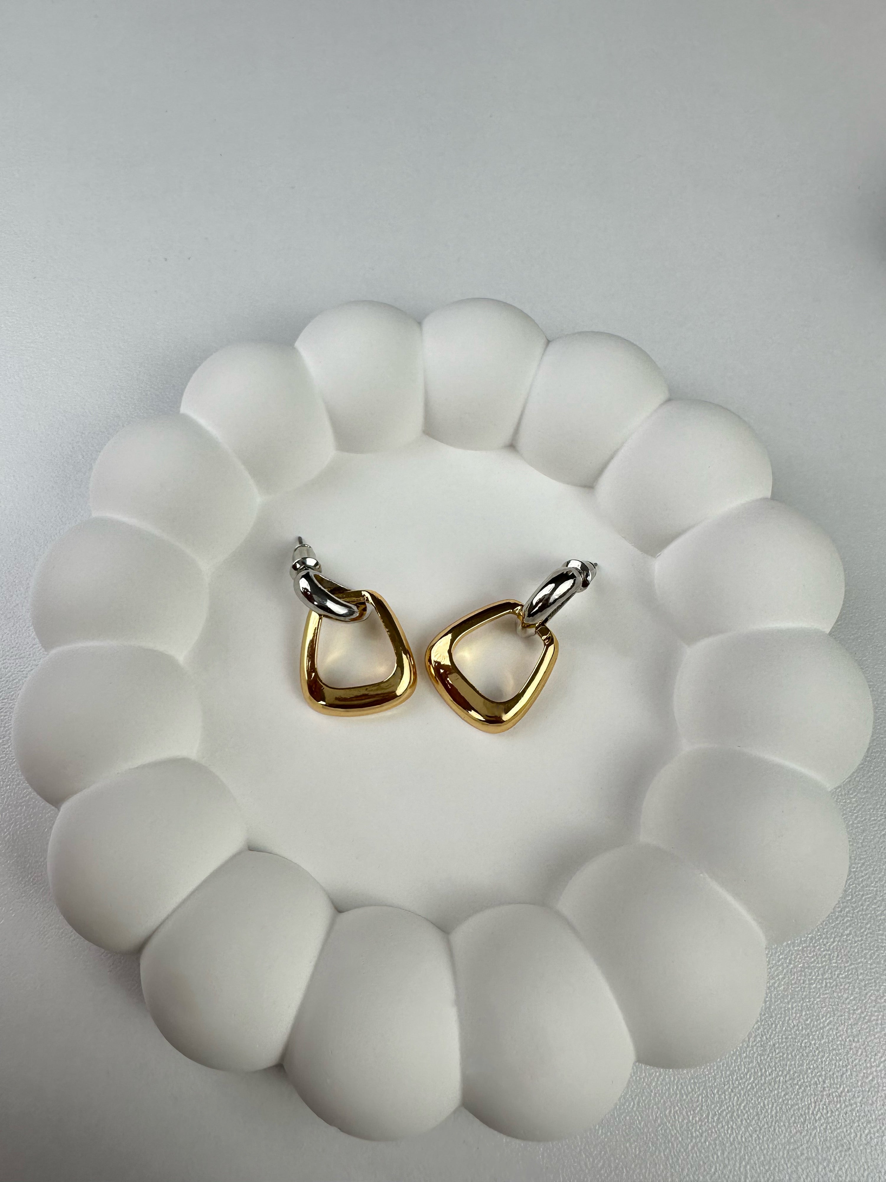 Altın ve Gümüş Desen Geometrik Küpe