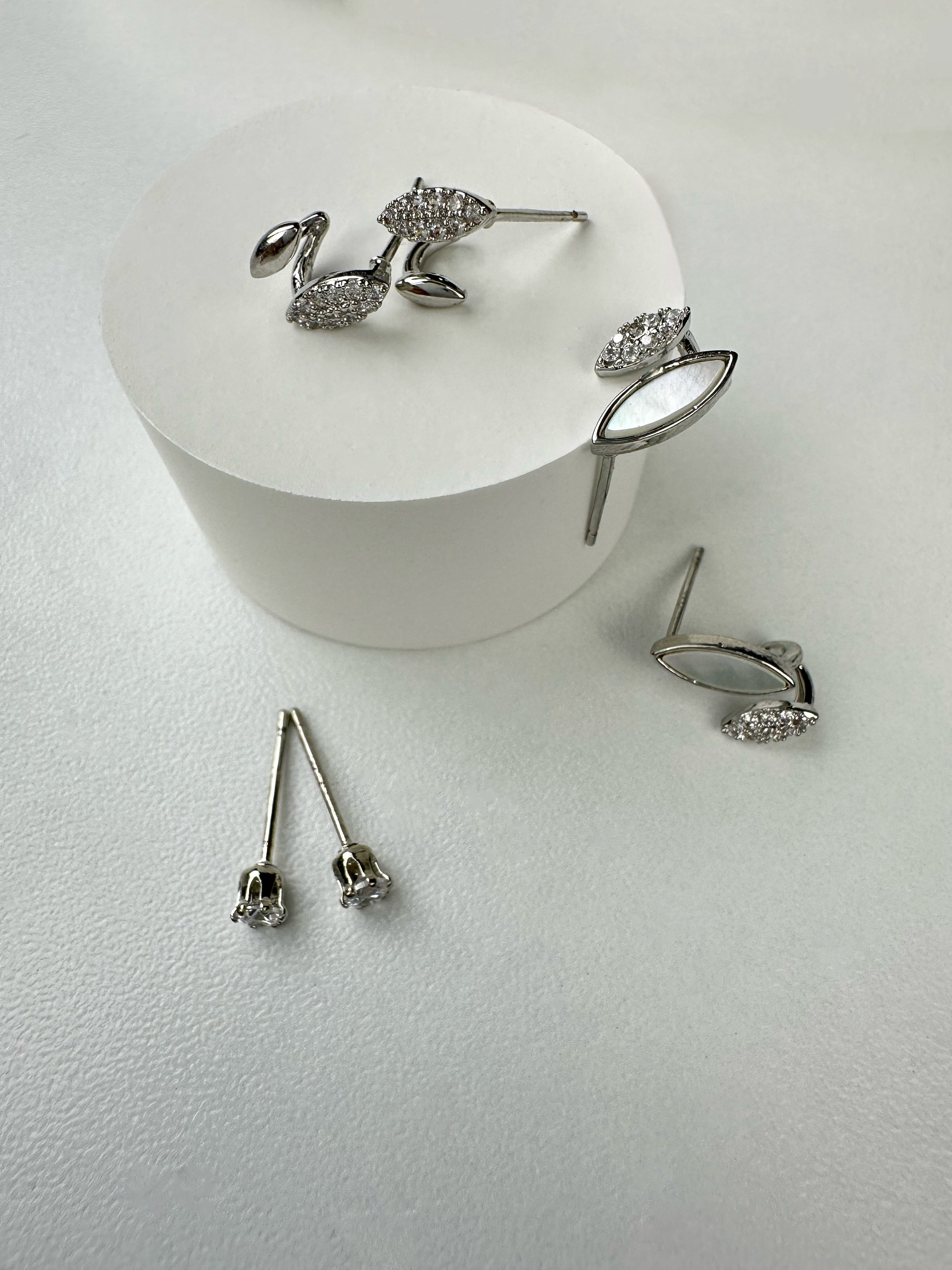 Taşlı Yaprak 3lü Gümüş Küpe Seti