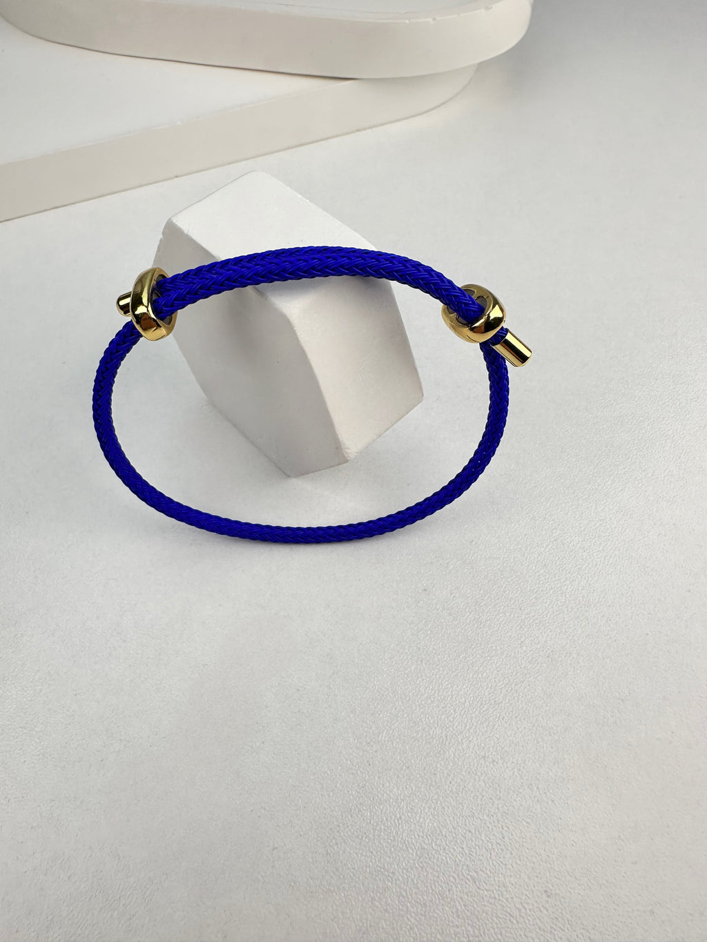 Özel Seri Saks Mavisi Çelik İpli Bileklik