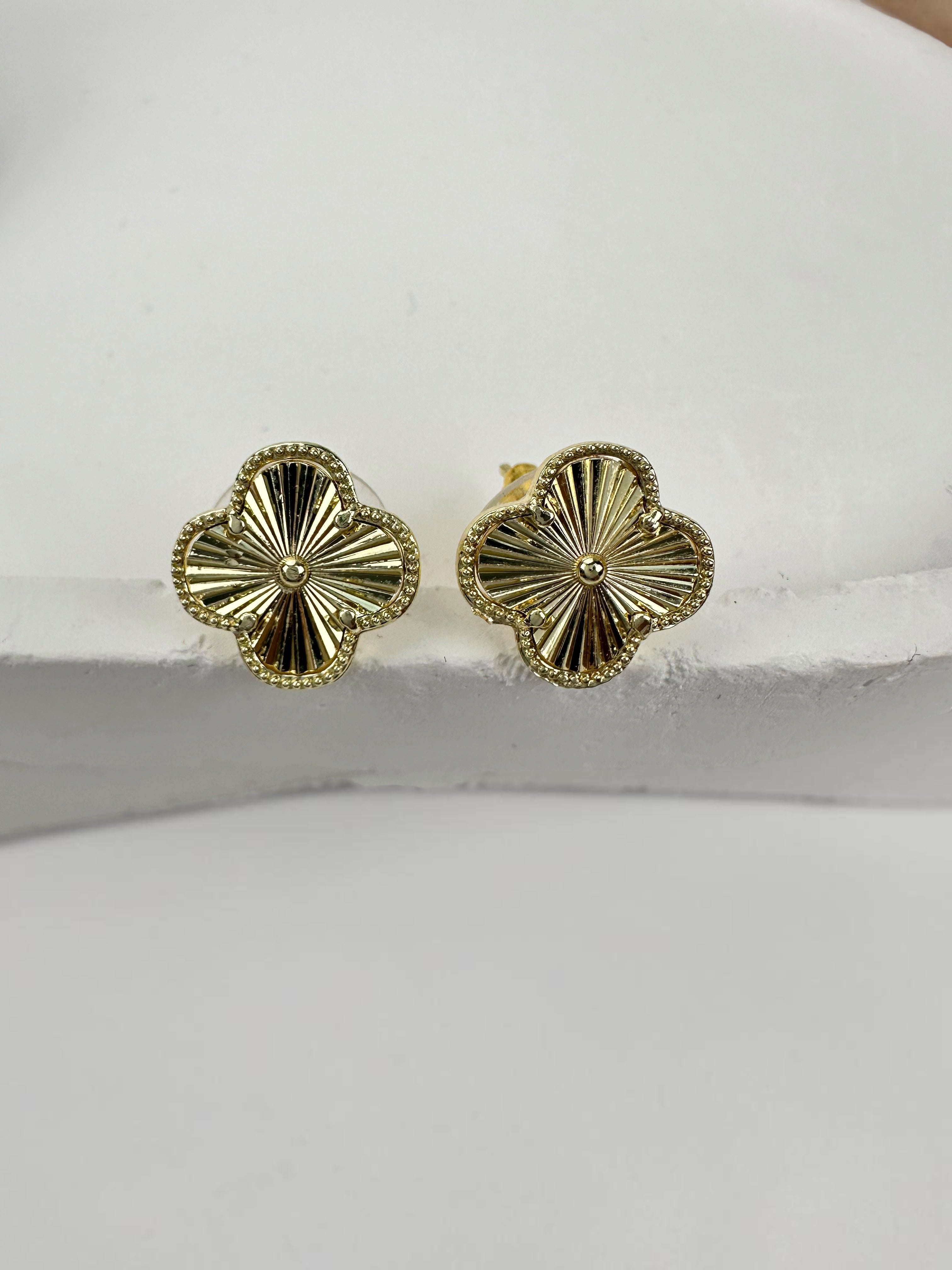 Clf Gold Yonca Küpe