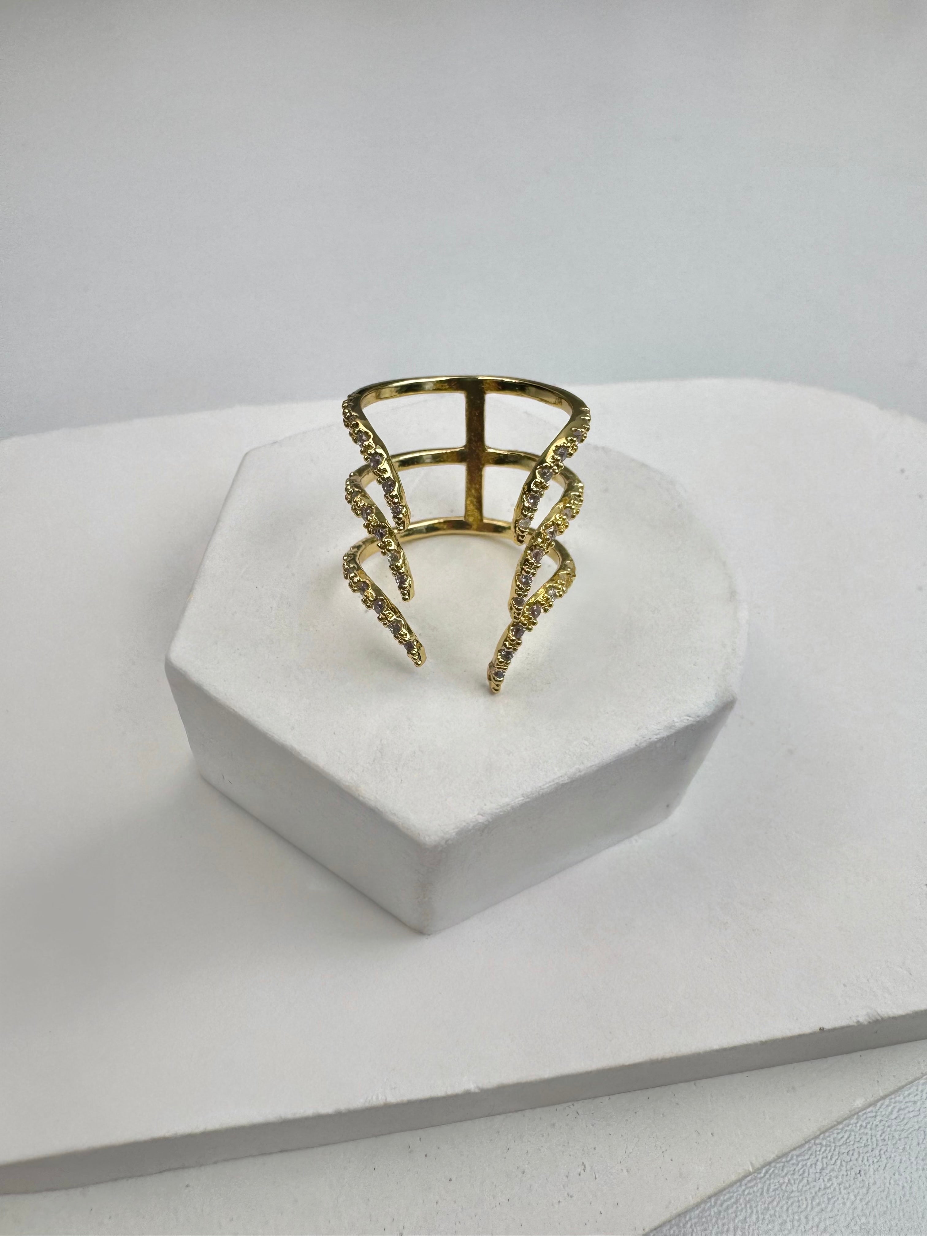 Tasarım Gold Taşlı Yüzük