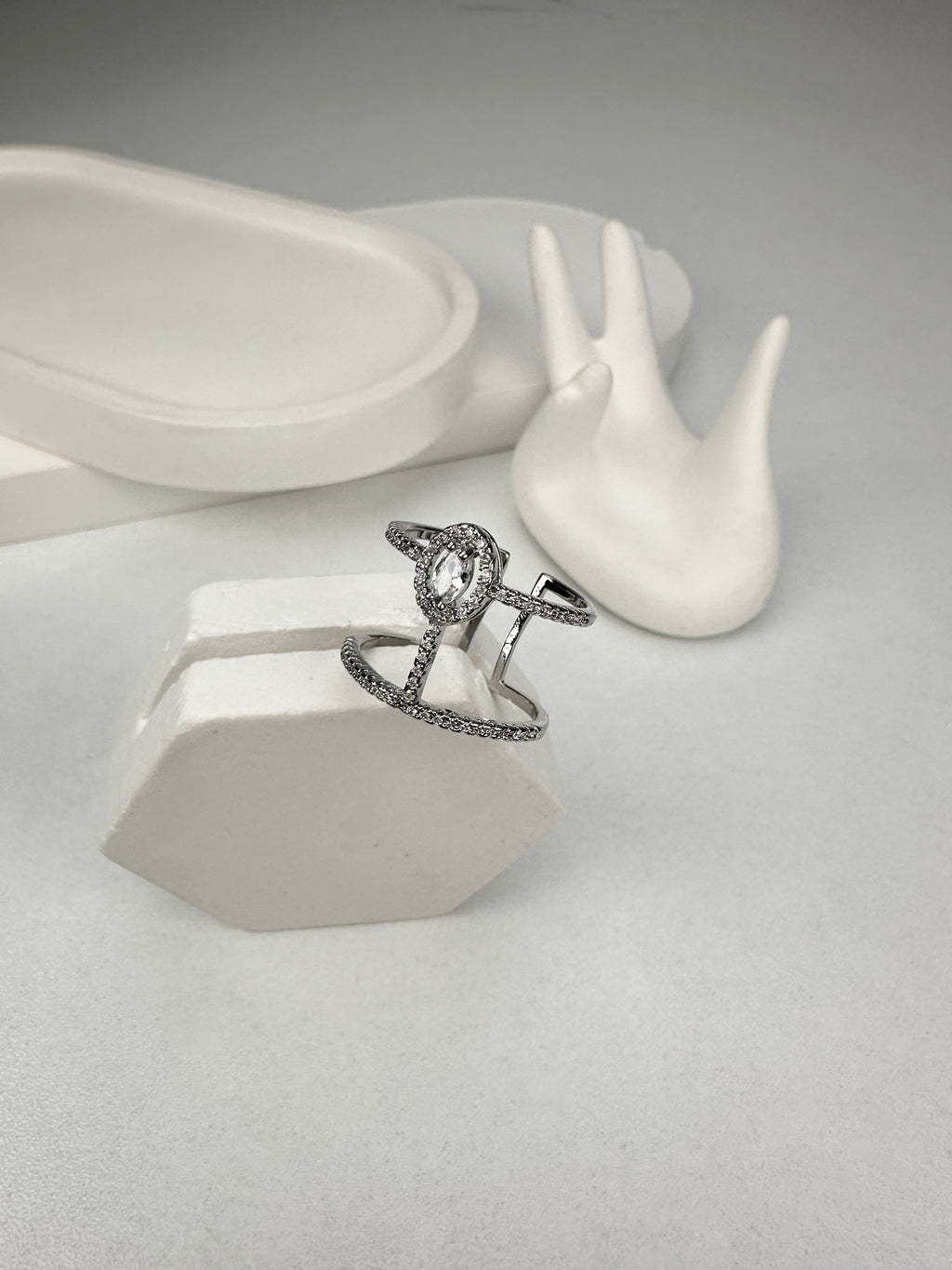 Özel Seri Pırlantalı Gümüş Yüzük