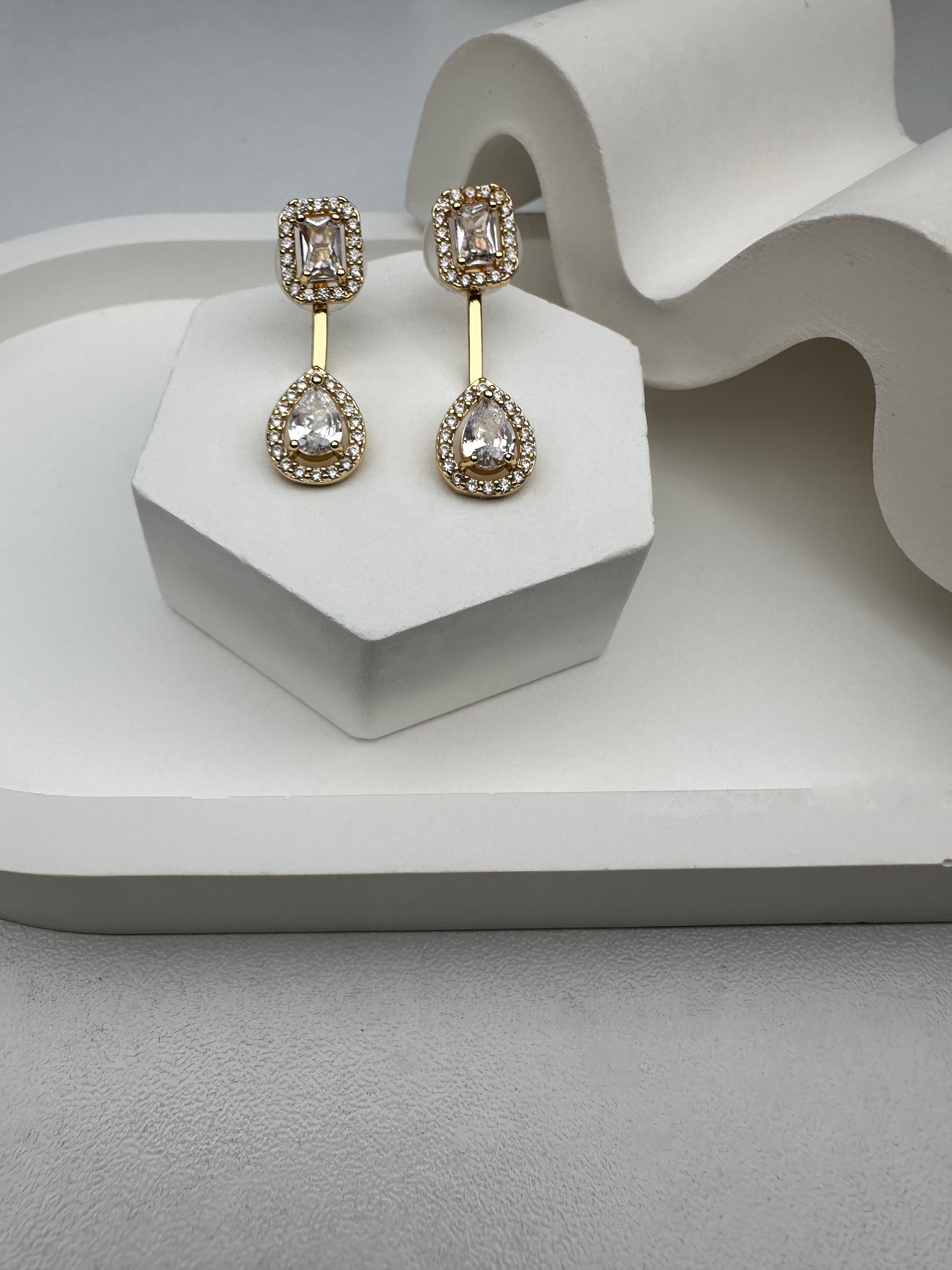 Özel Seri Baget Taşlı Sallantılı Küpe