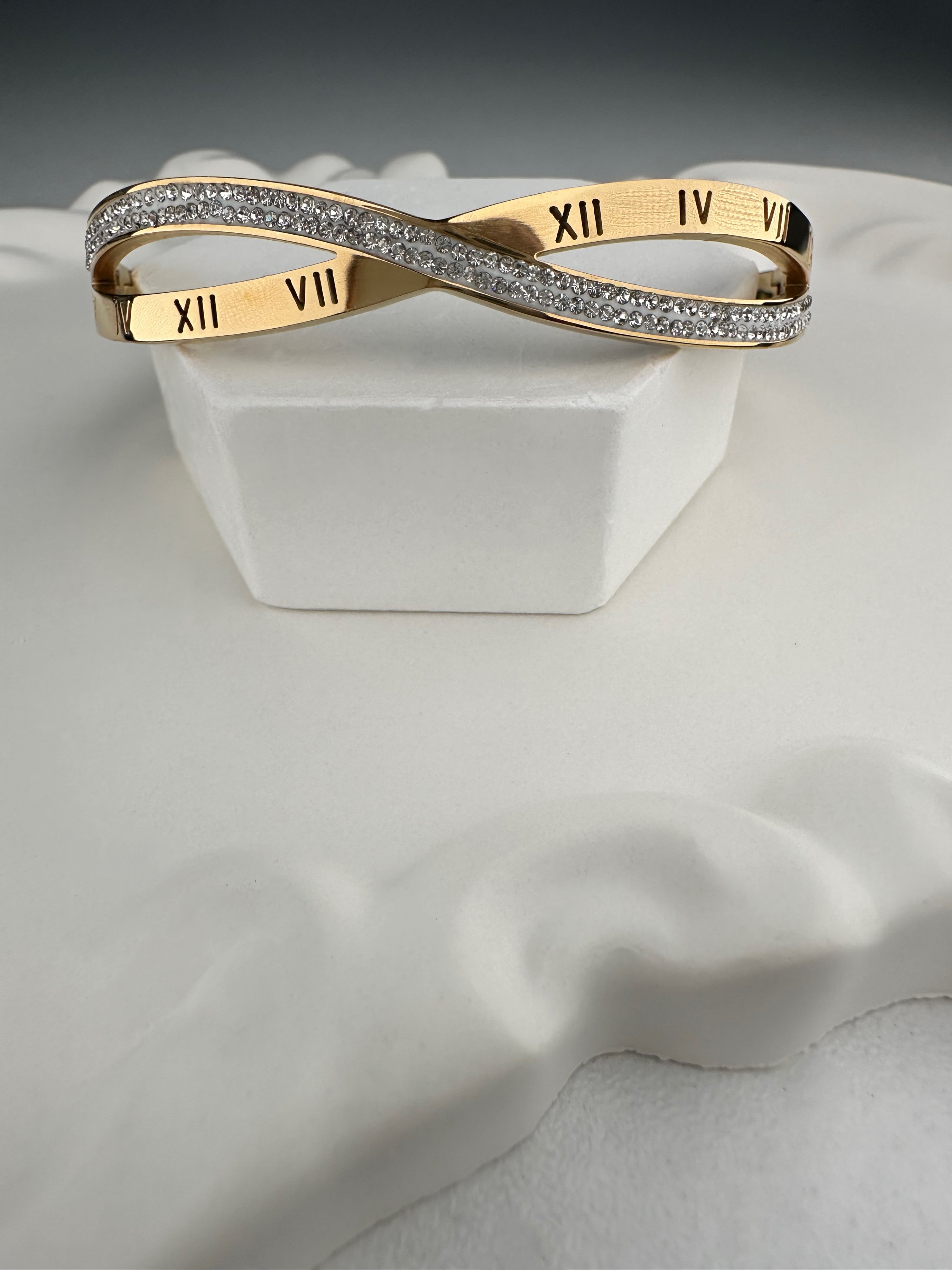 Özel Seri Roma Rakamlı Kelepçe Bileklik