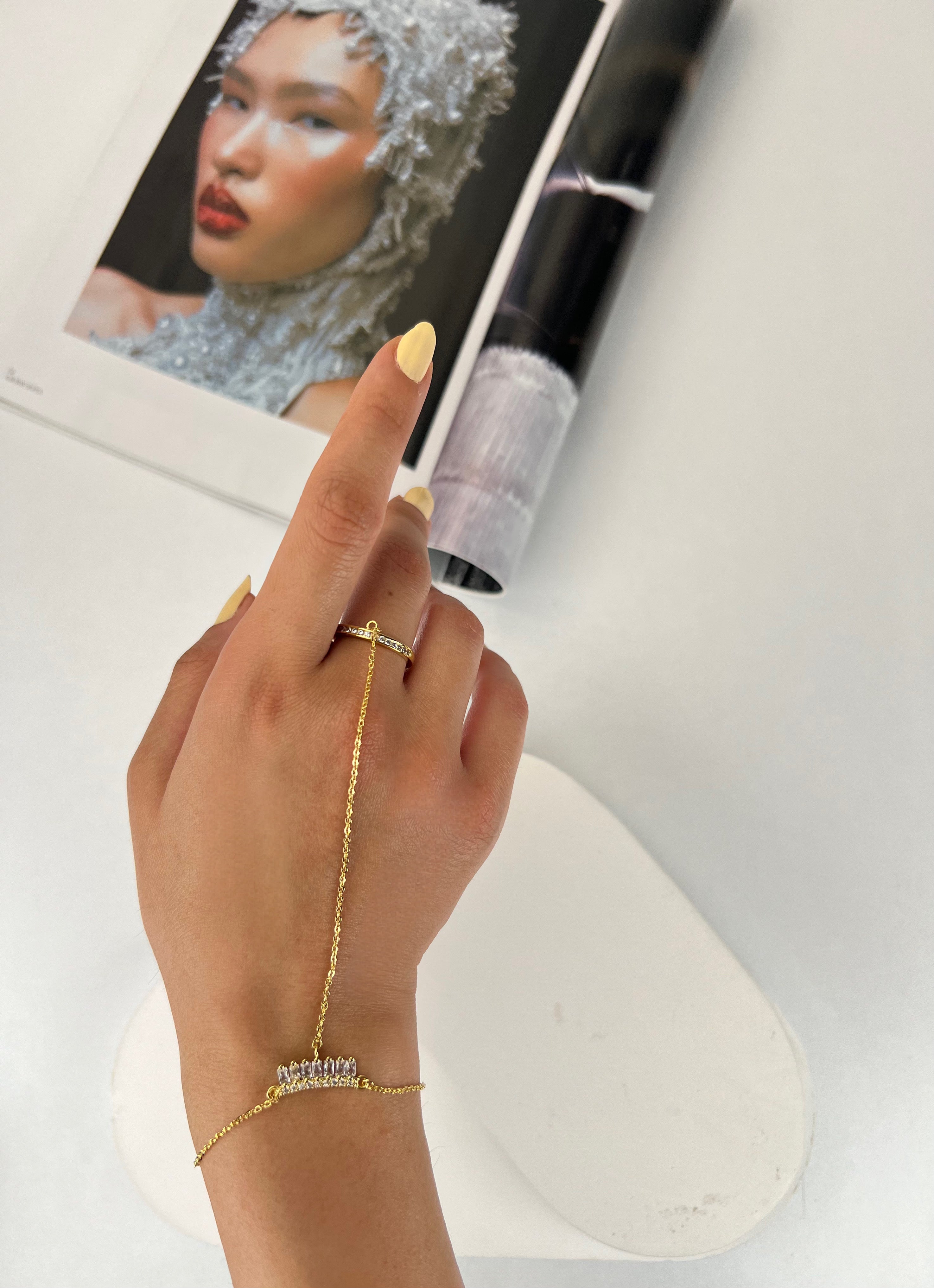 Özel Seri Taşlı Yüzük Detaylı Çelik Şahmeran