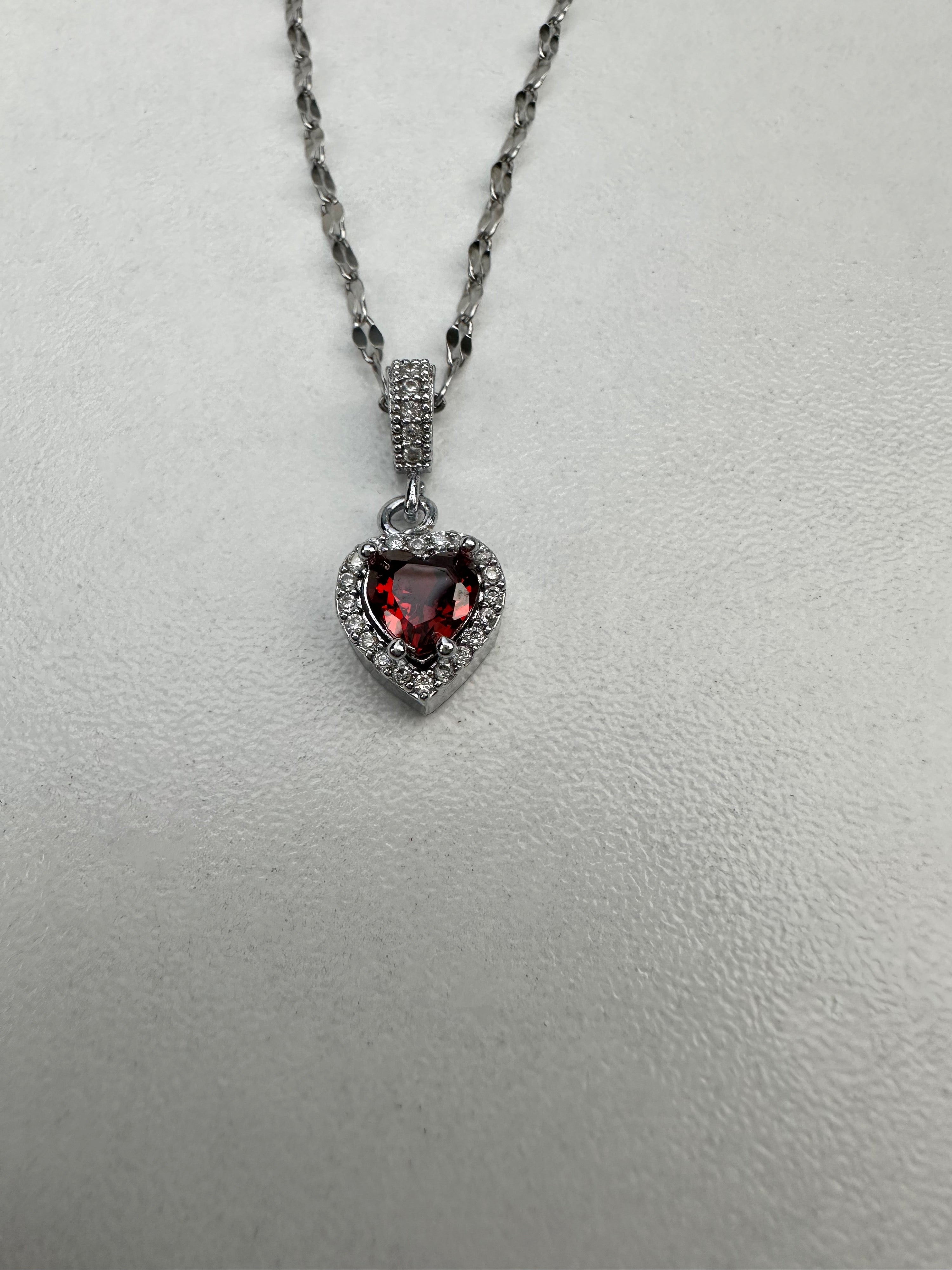 Özel Seri  Mini Kalpli  Gümüş Kolye