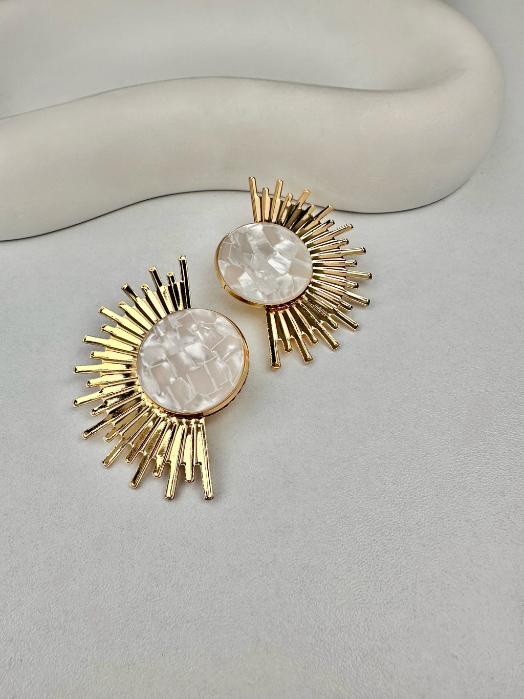 Özel Seri Beyaz Sunny Gold Küpe