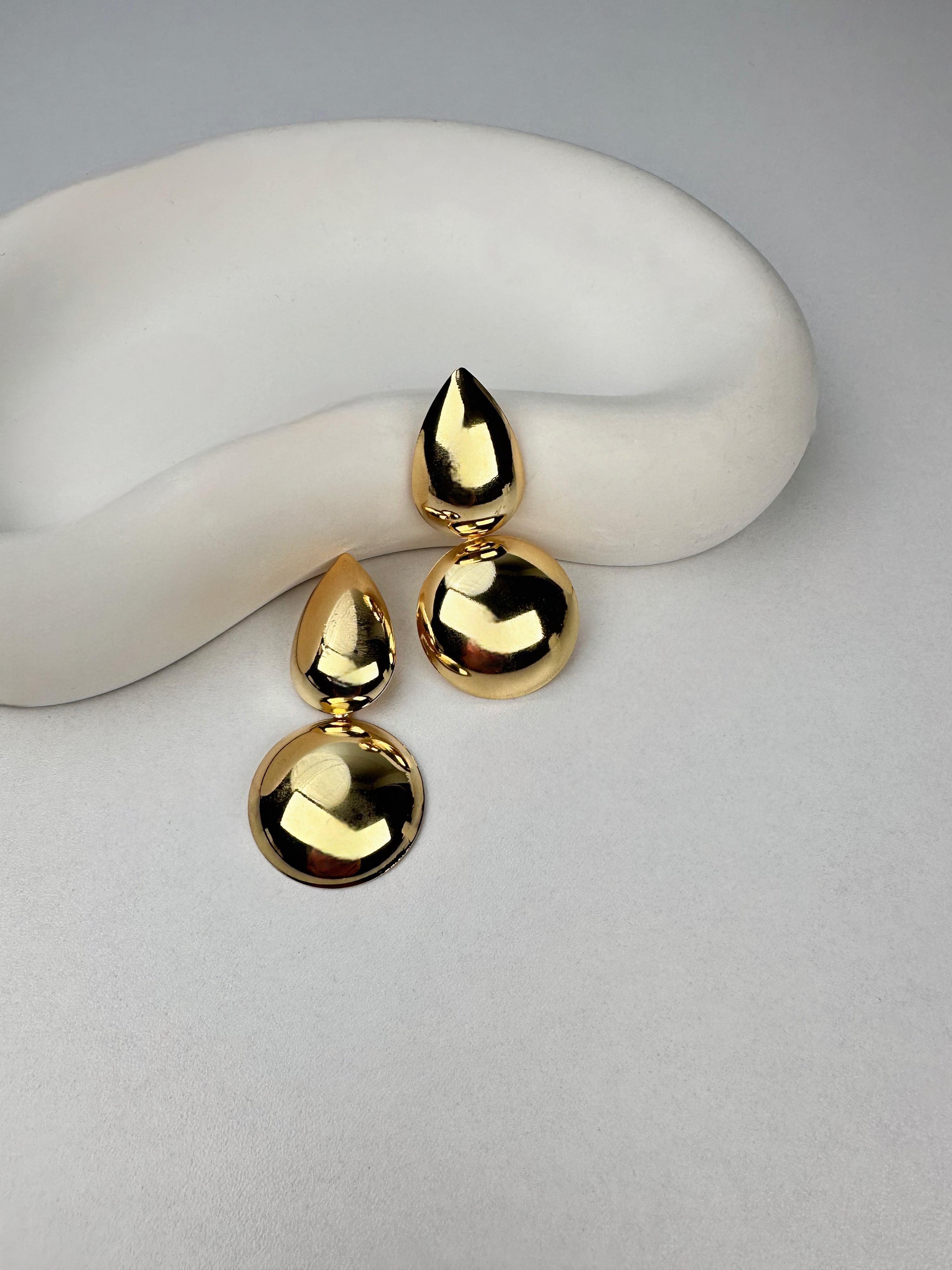 Özel Seri Su Damlası Gold Küpe