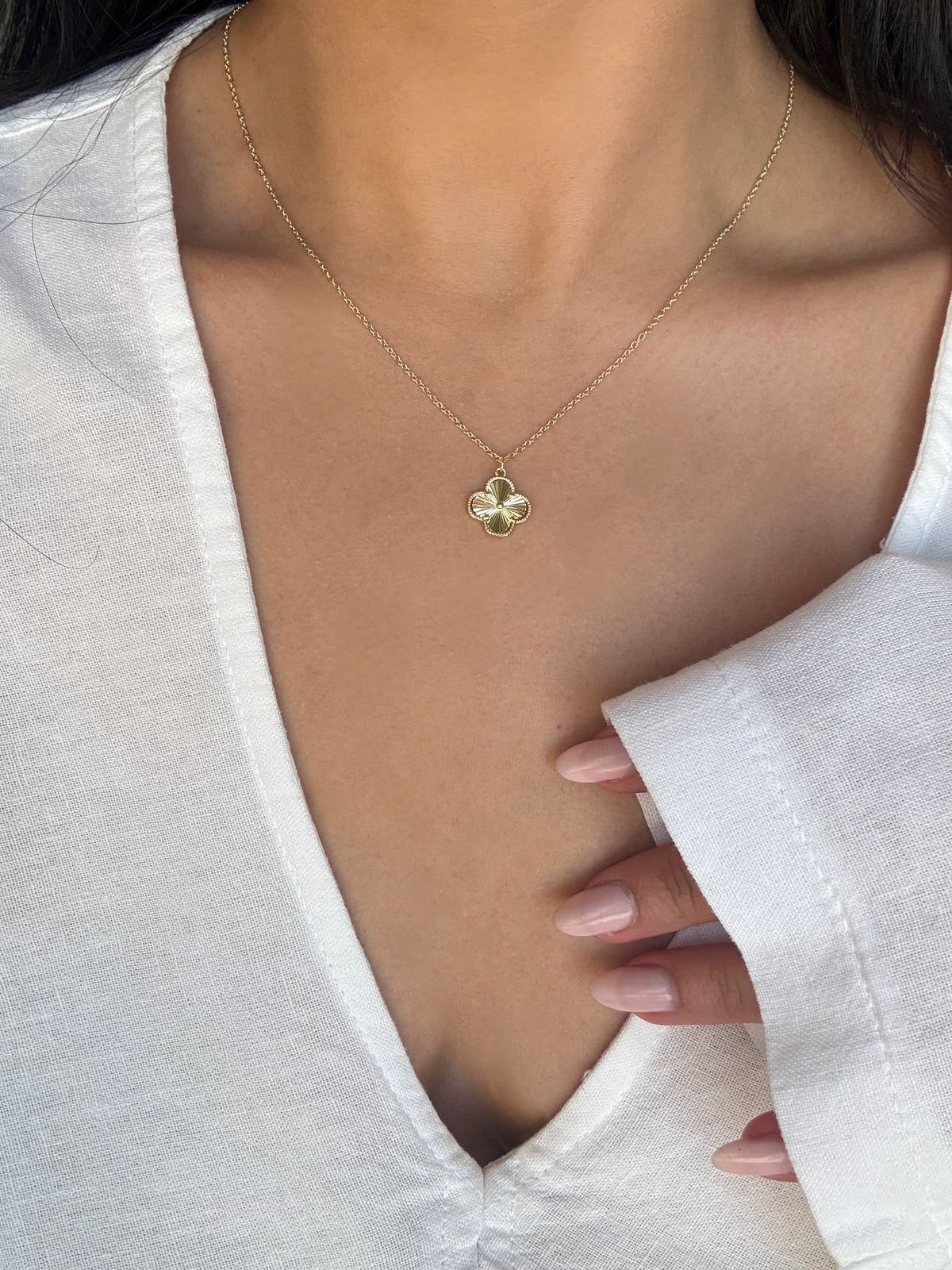 14K Yonca Gold Kolye