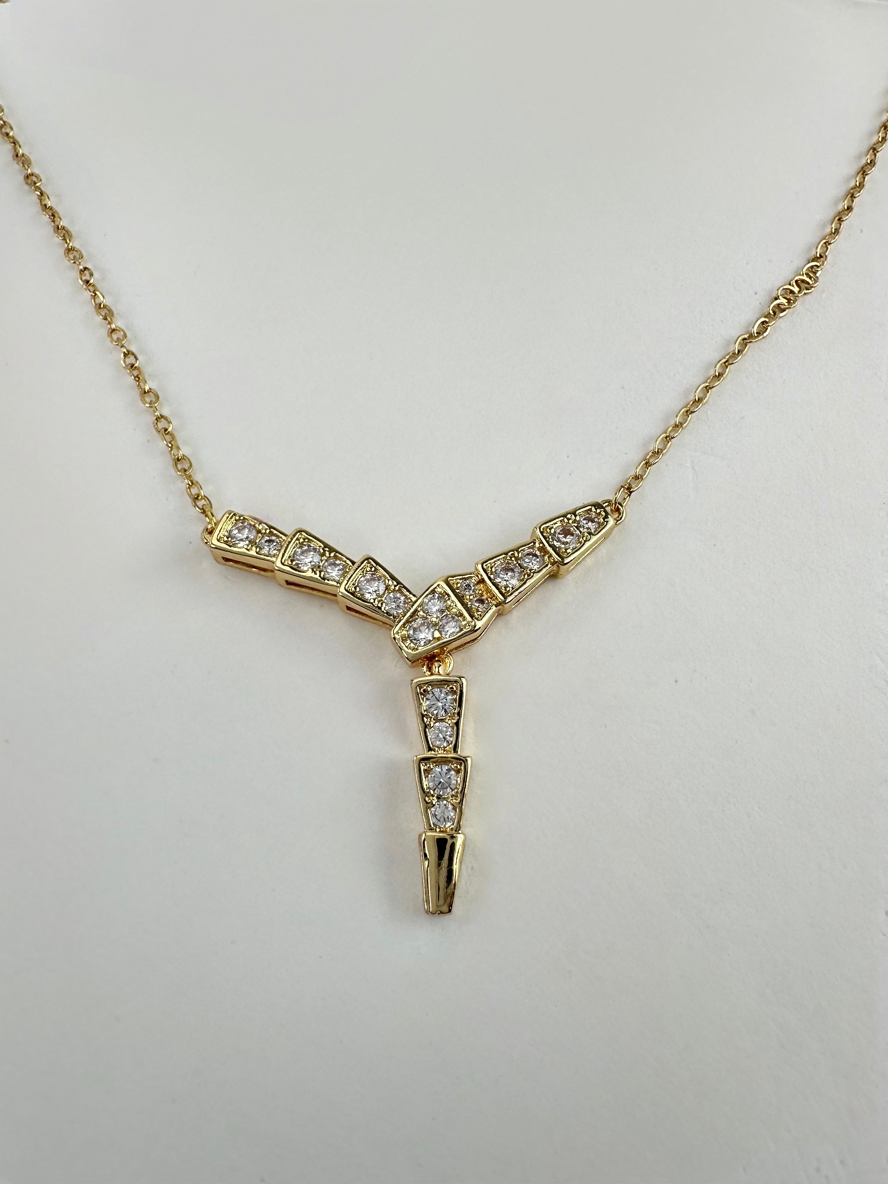 Yılan Desen Gold Kolye