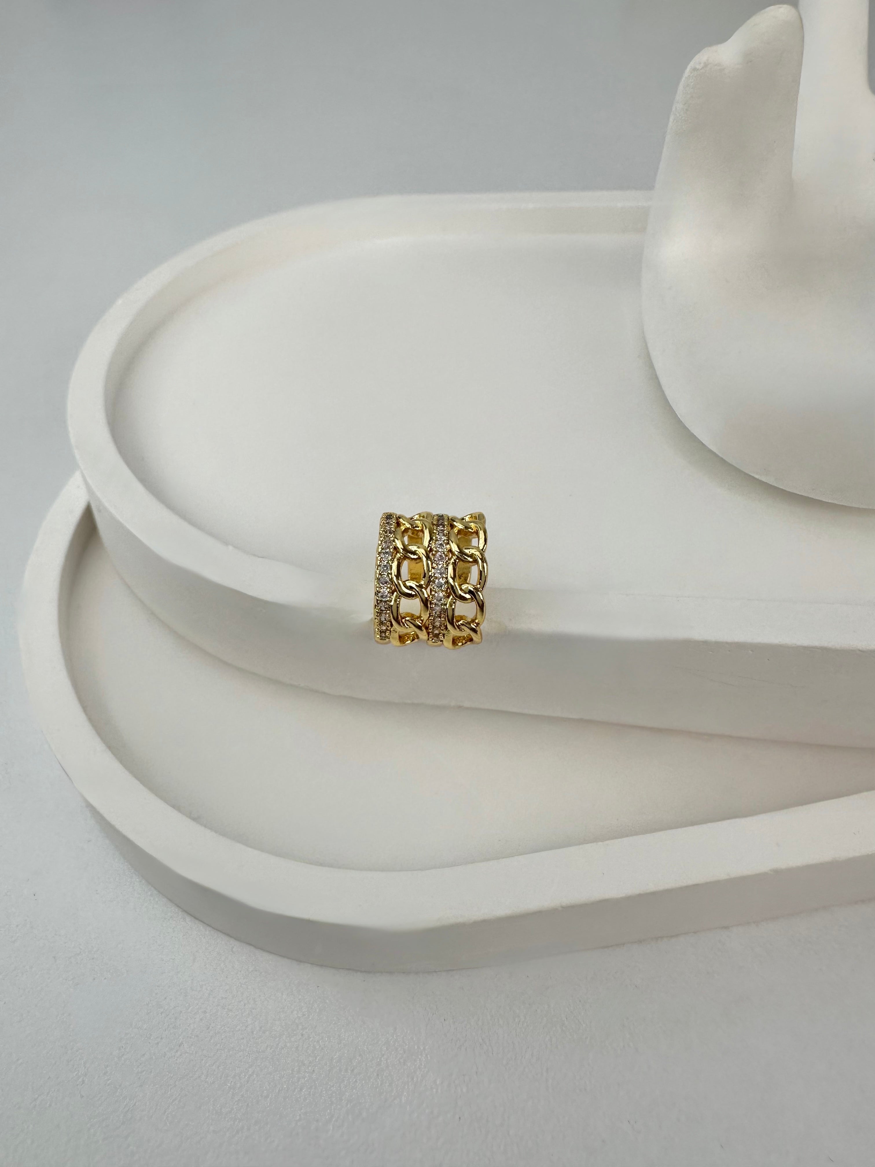Taşlı Sarmal Gold Kıkırdak Küpe