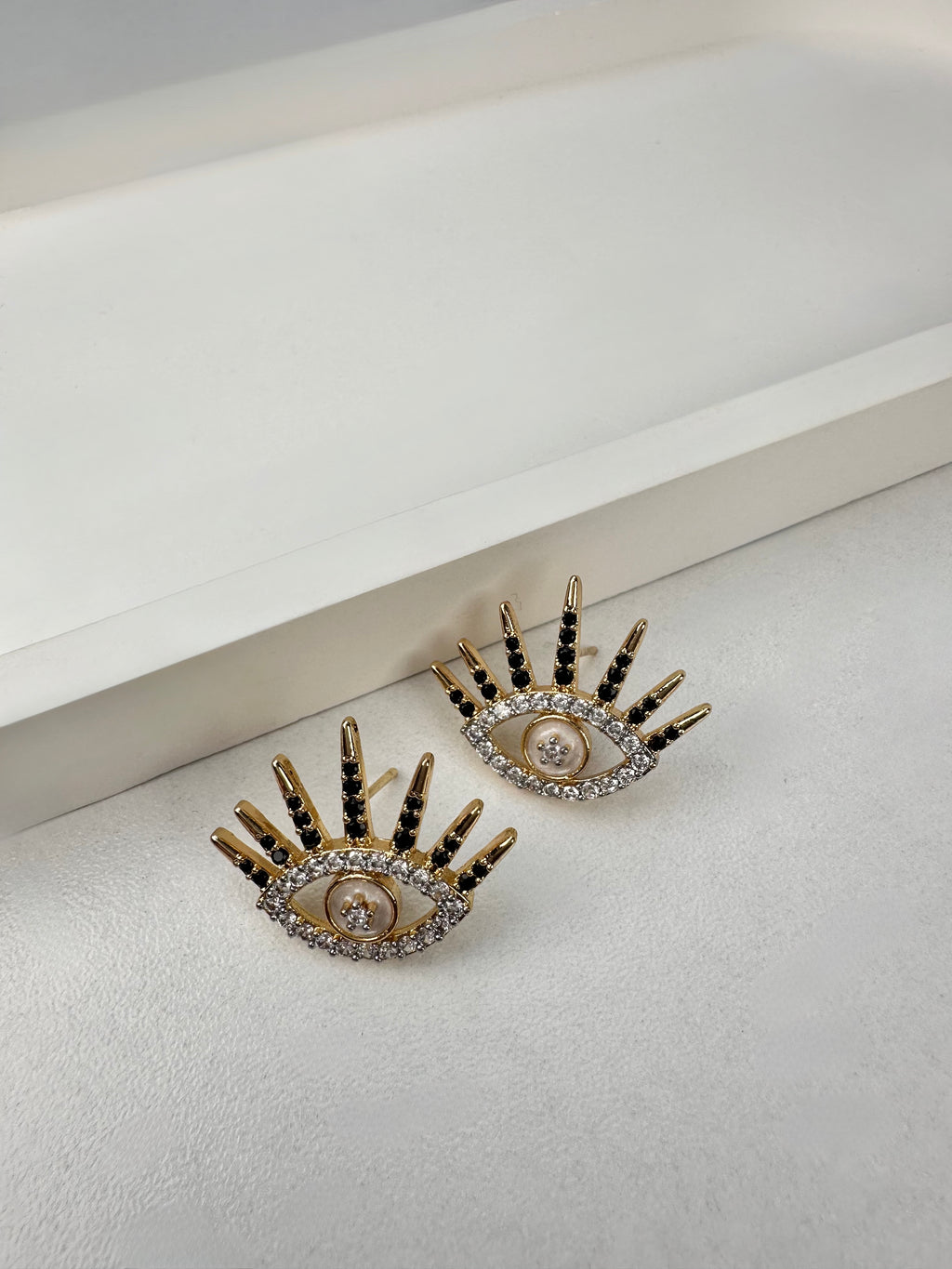 Özel Seri Bym Tasarım Göz Küpe