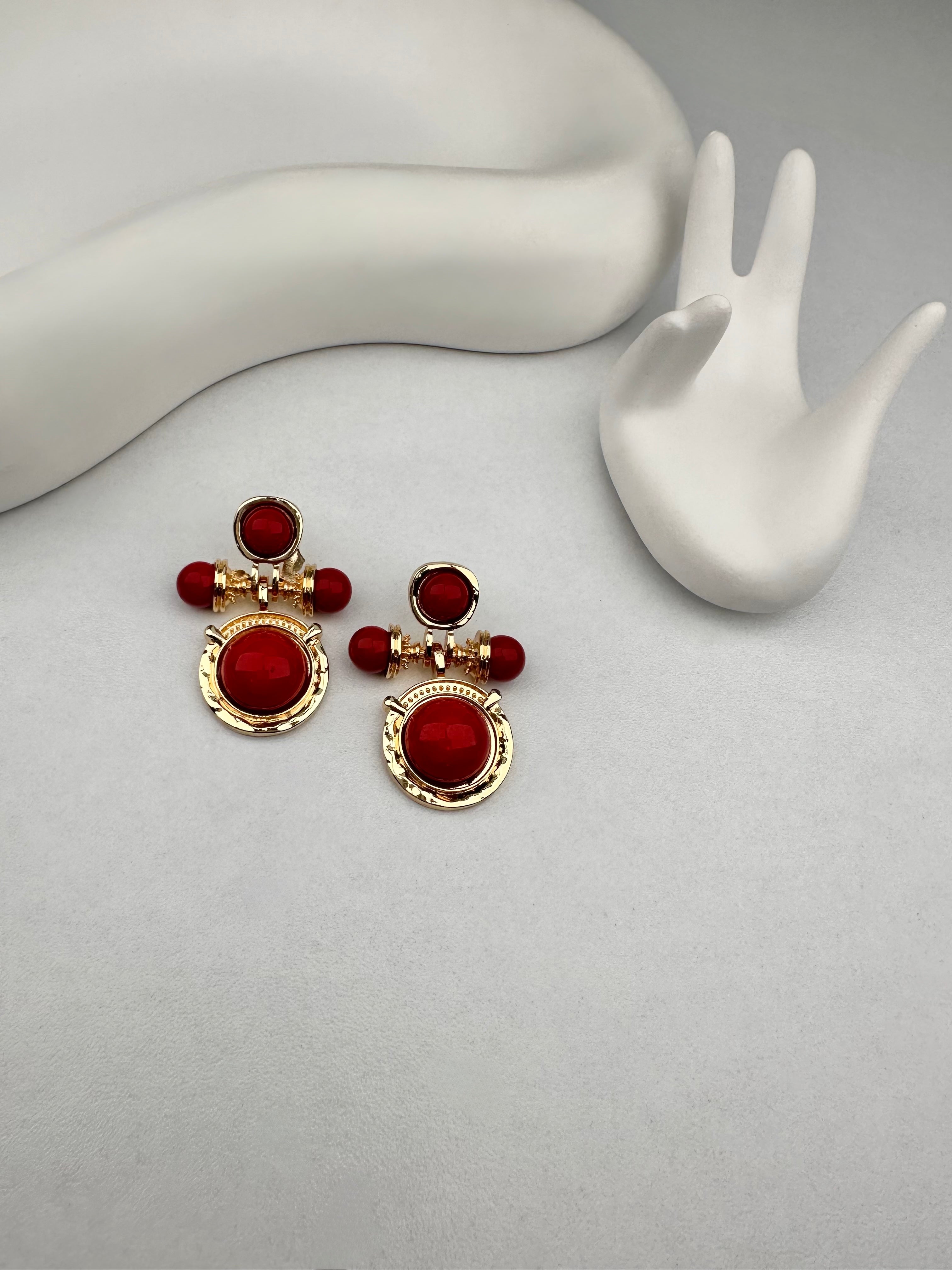 Özel Seri Fütüristik Kırmızı Küpe