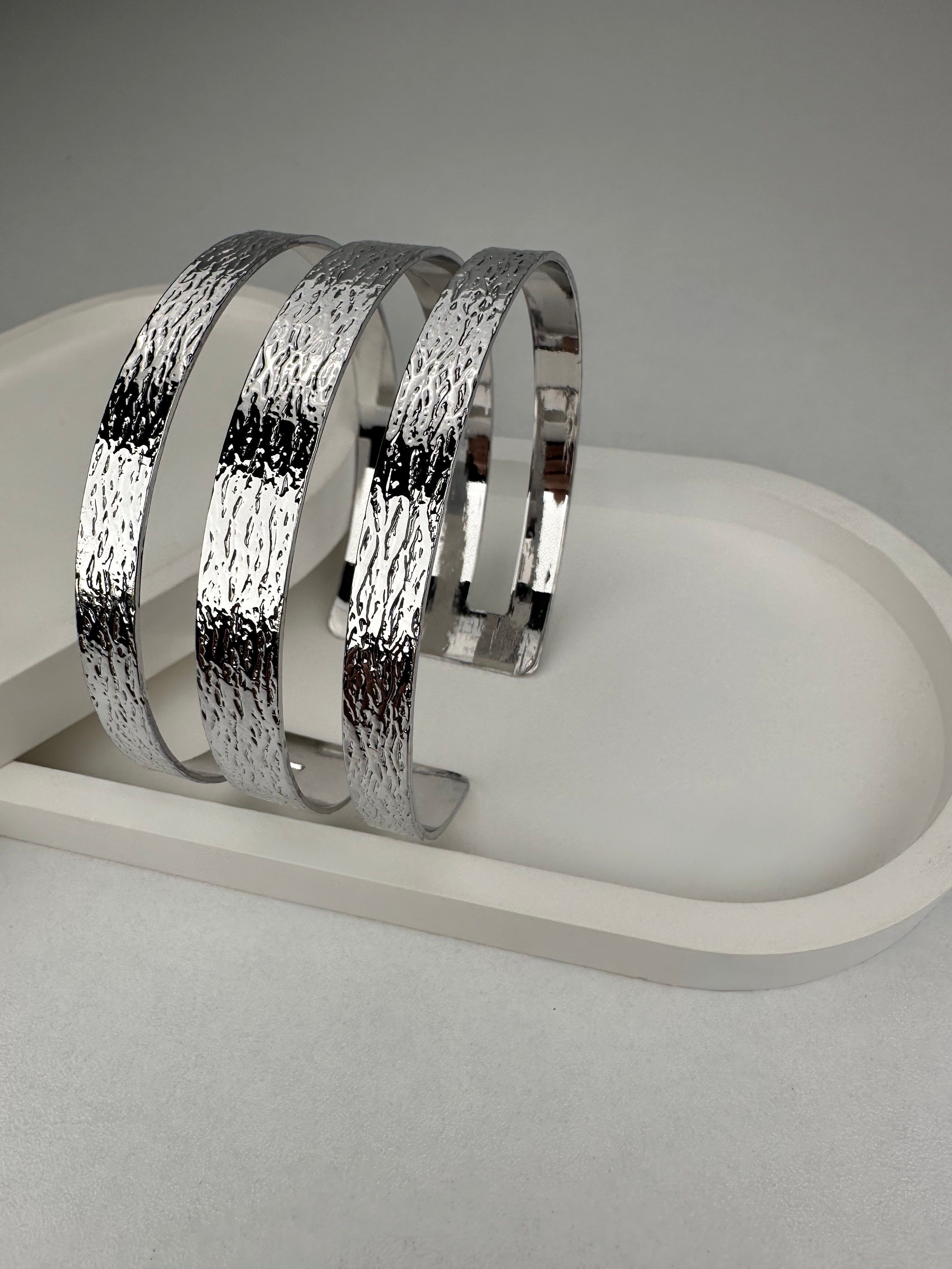 Özel Seri Üç Şerit Gümüş Pazu Bilekliği