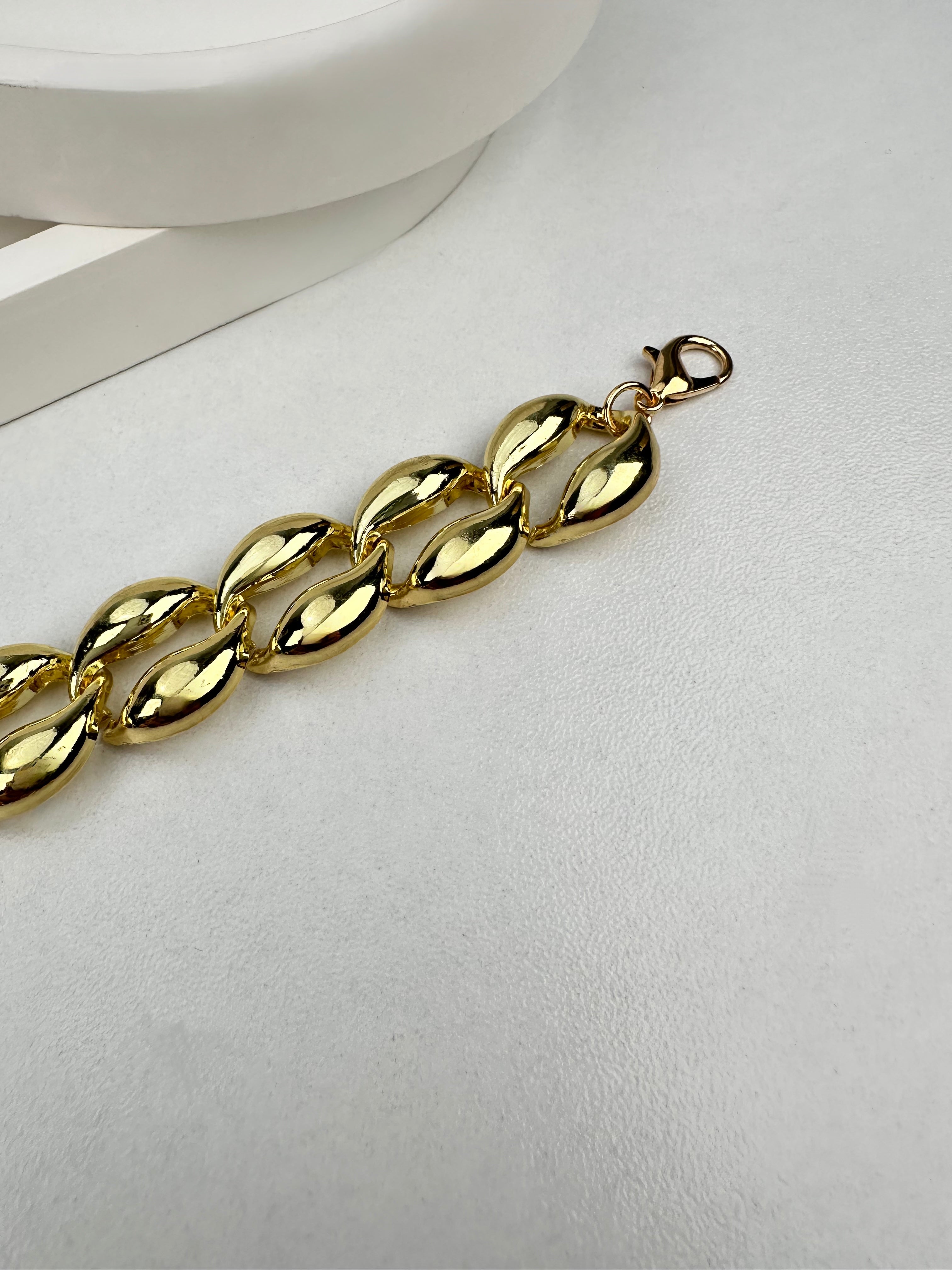 Özel Seri Gold Burgu Model Bileklik