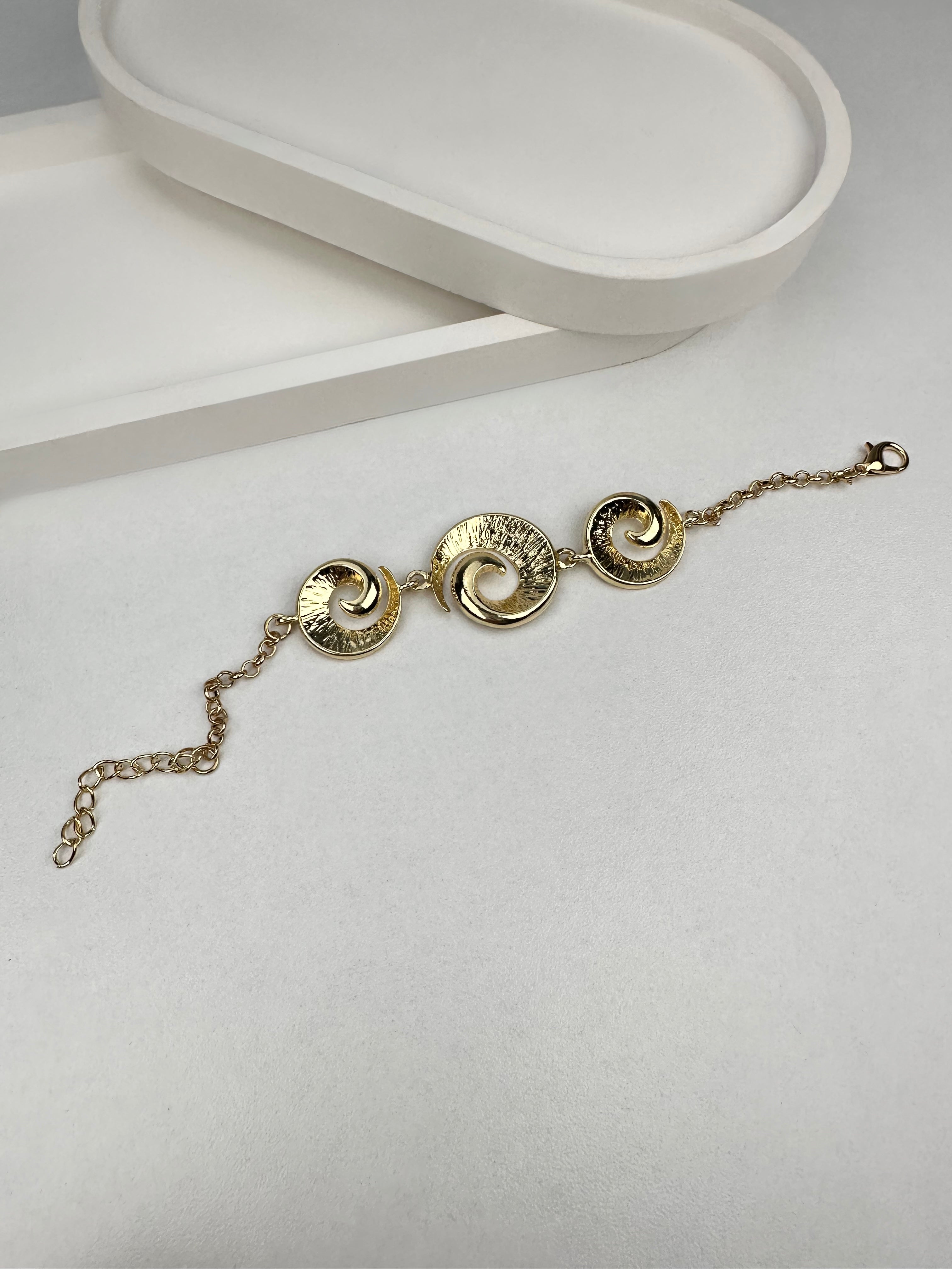 Özel Seri Salyangoz Desen Gold Bileklik