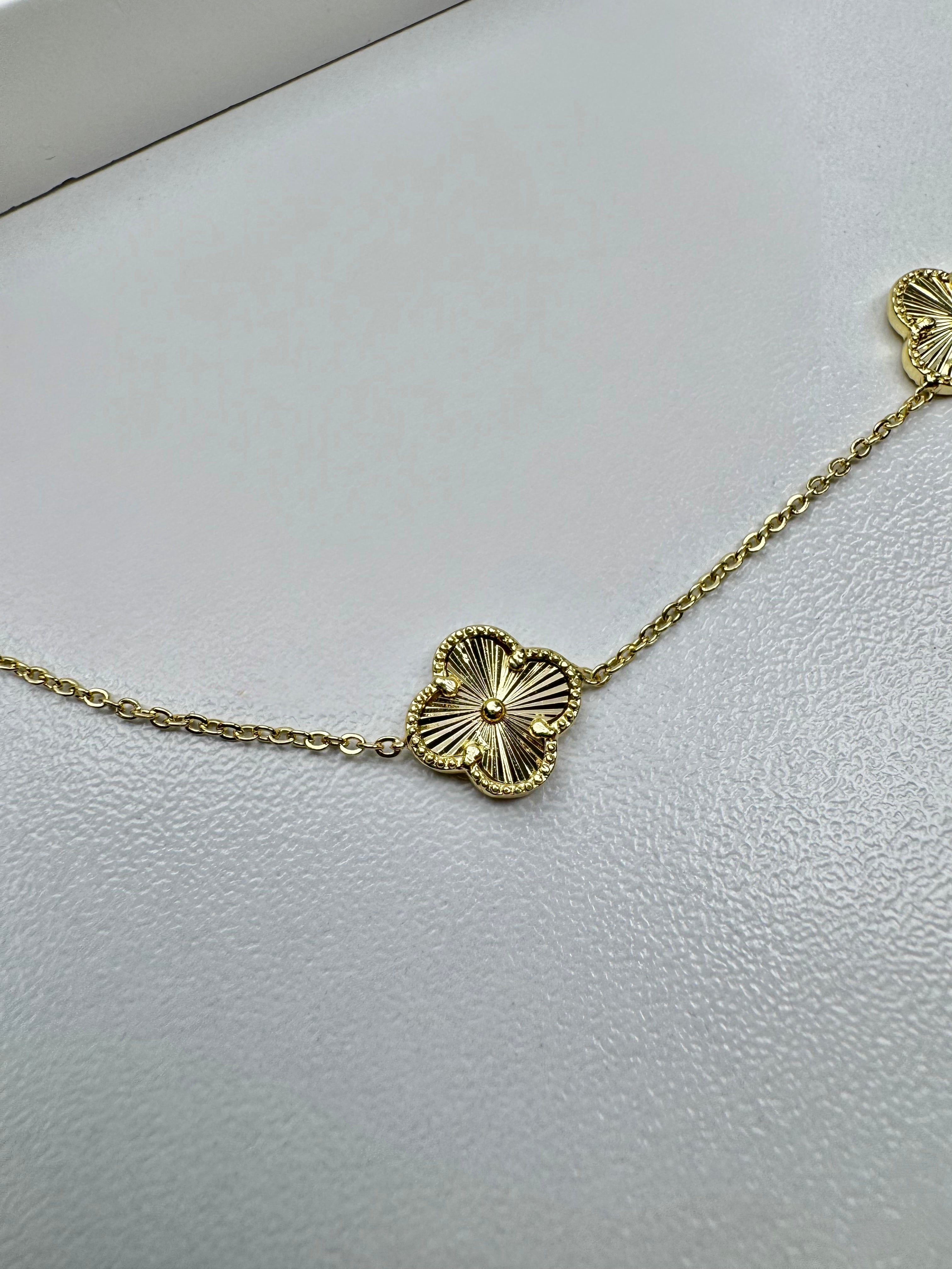 14k Görünüm Gold Yonca Kolye