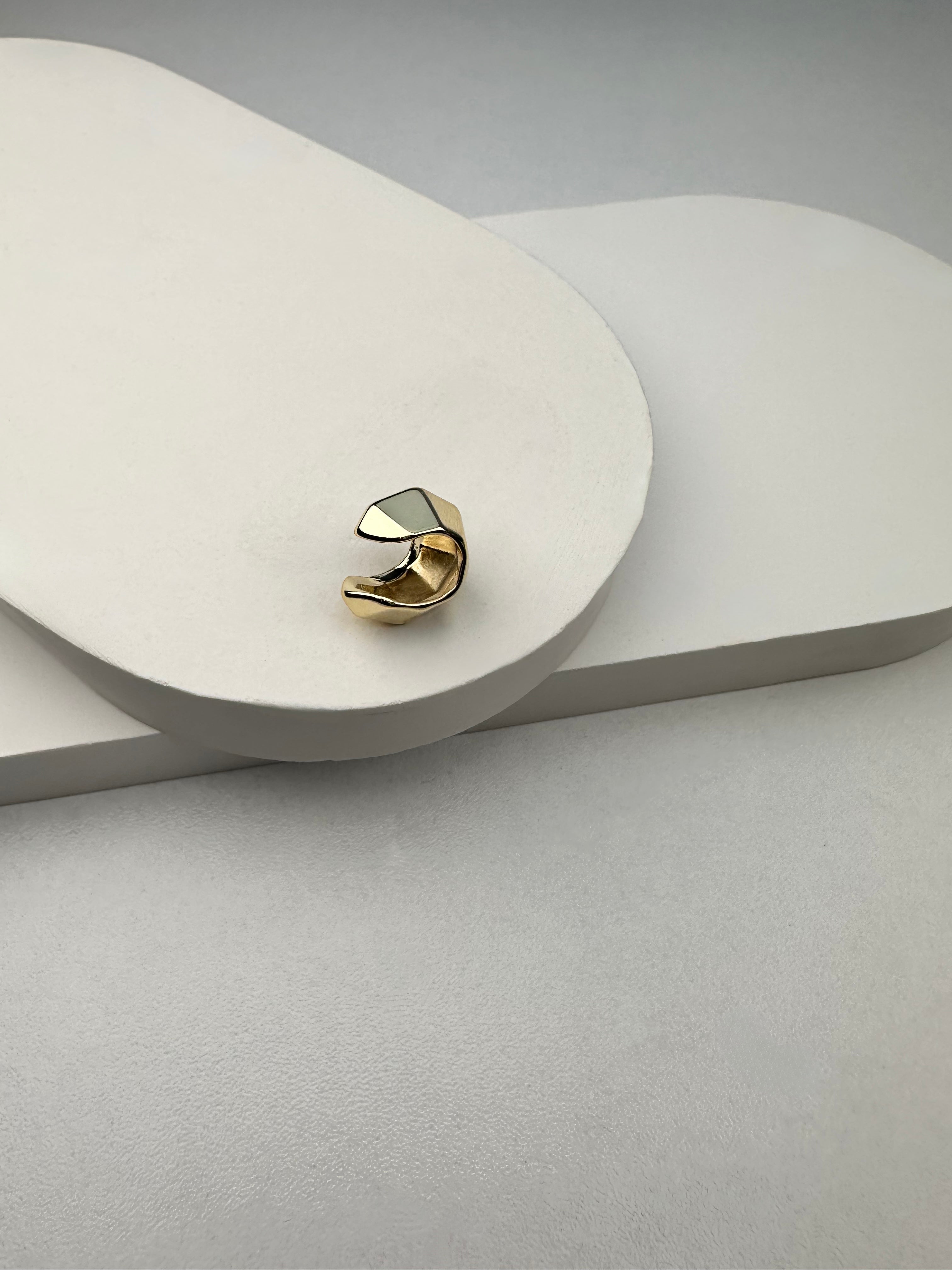 Özel Seri Bombeli Kalın Kıkırdak Gold Küpe