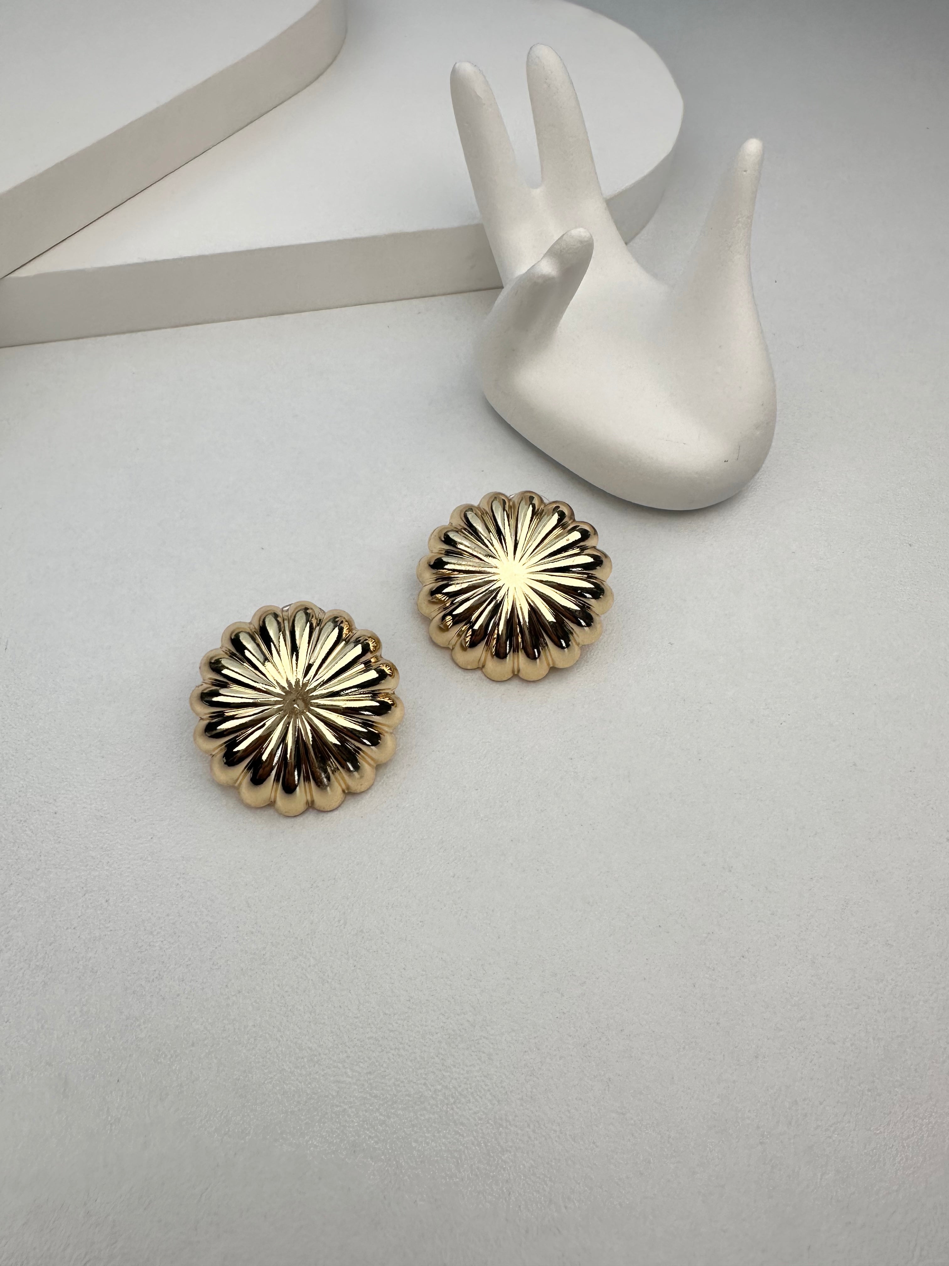 Özel Seri Desenli Plaka Gold Küpe