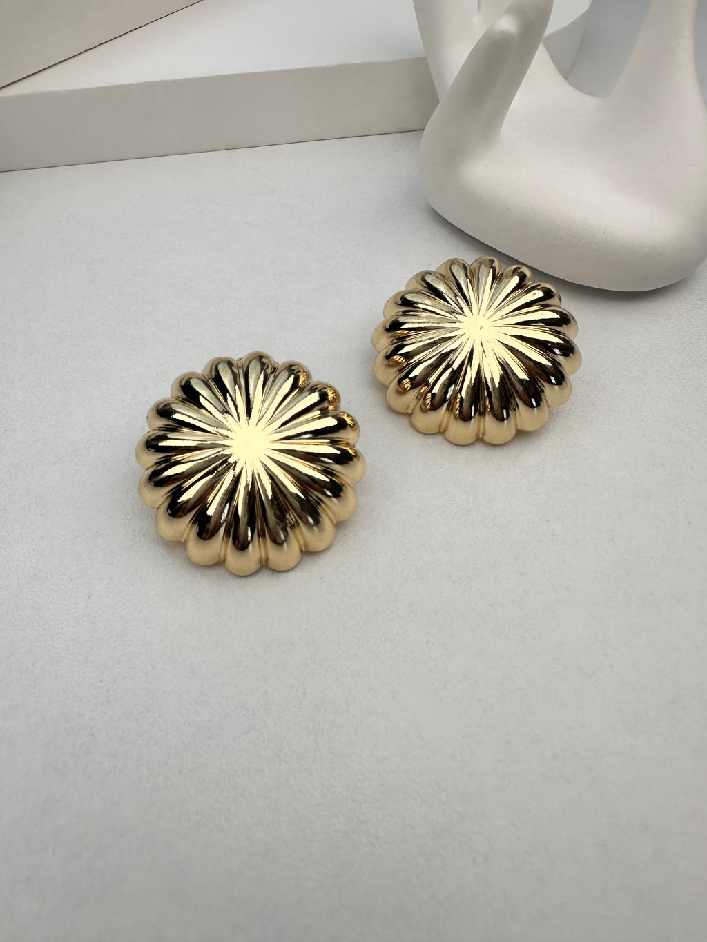 Özel Seri Desenli Plaka Gold Küpe