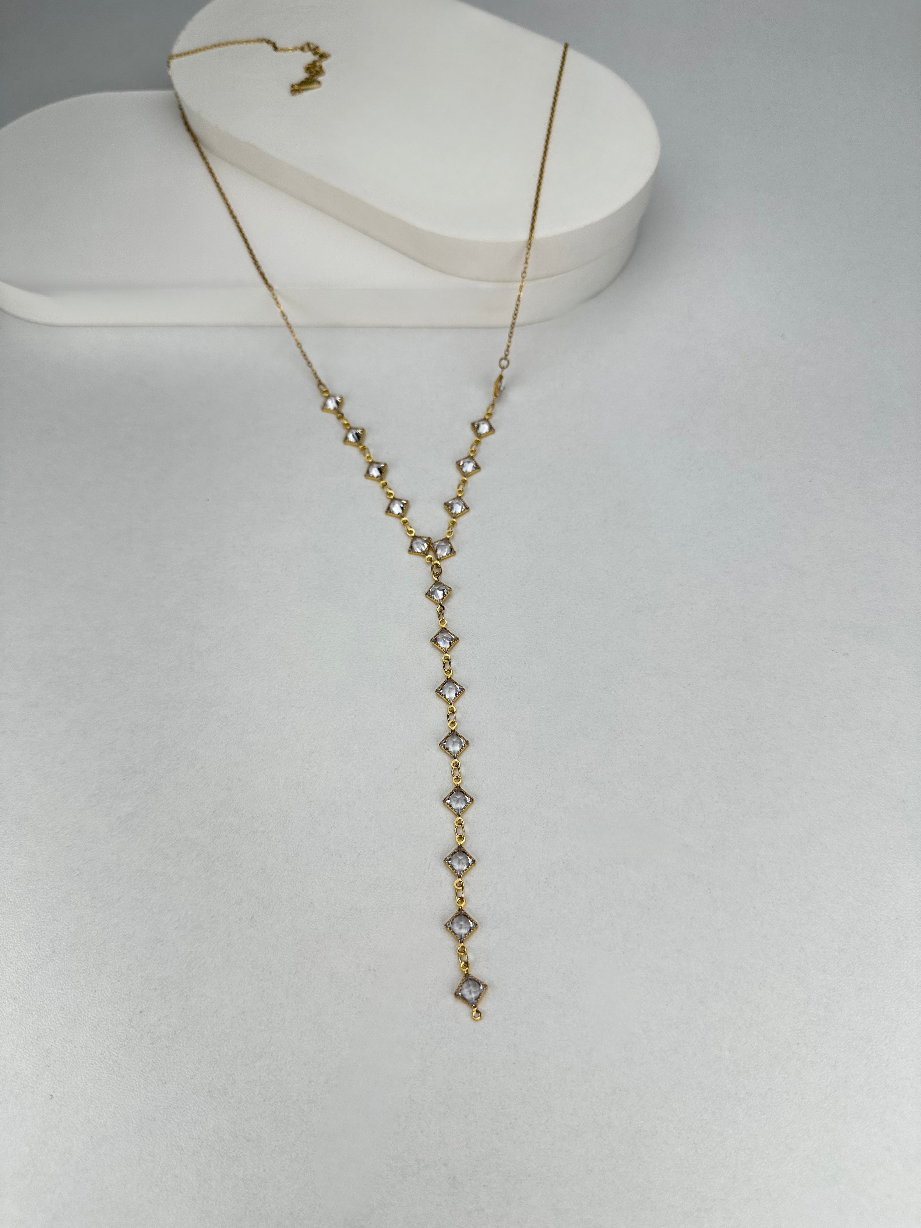 Özel Seri Gold Taşlı Y Dekolte Kolye