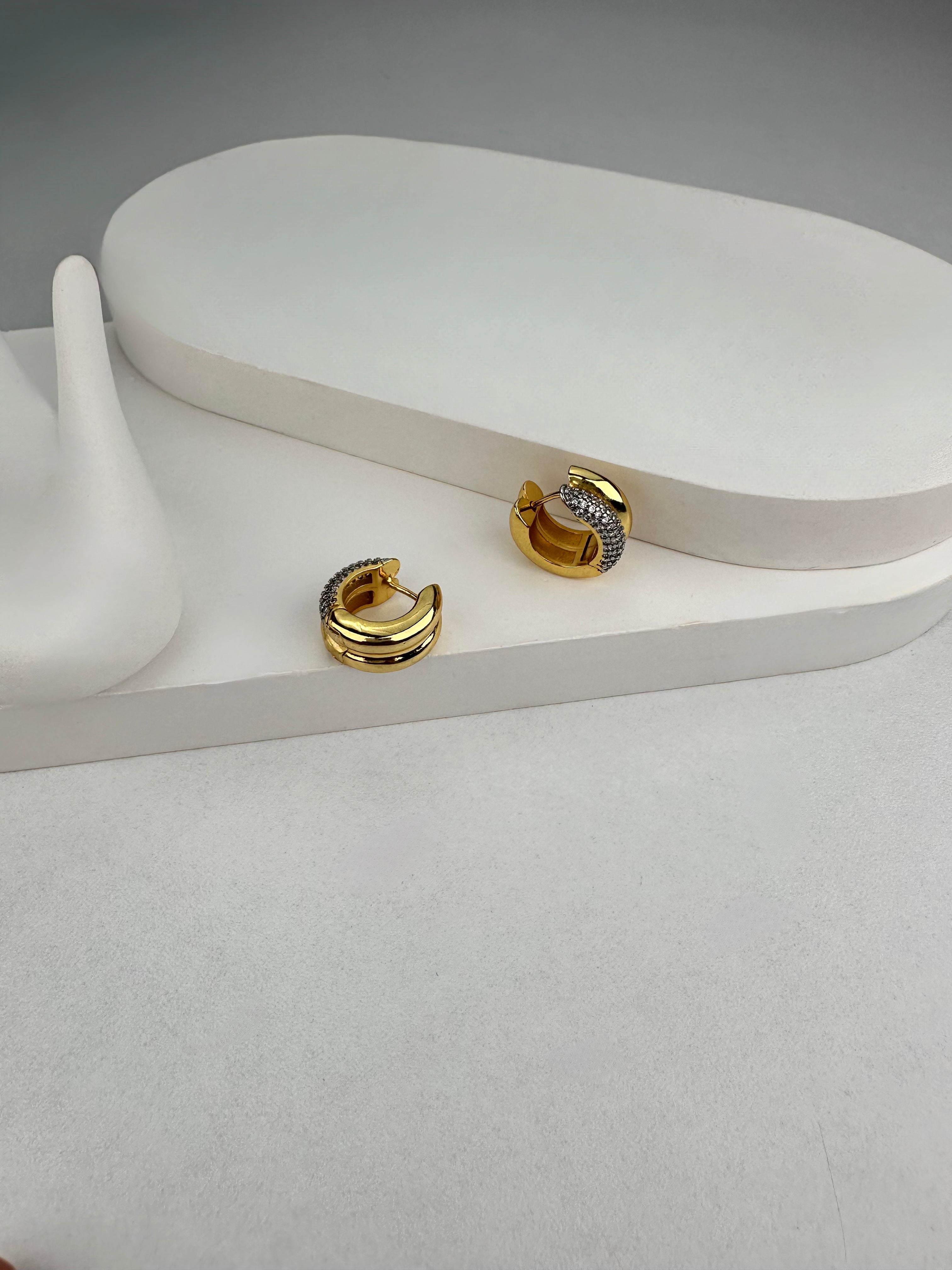 Özel Seri Taşlı Mini Gold Halka Küpe