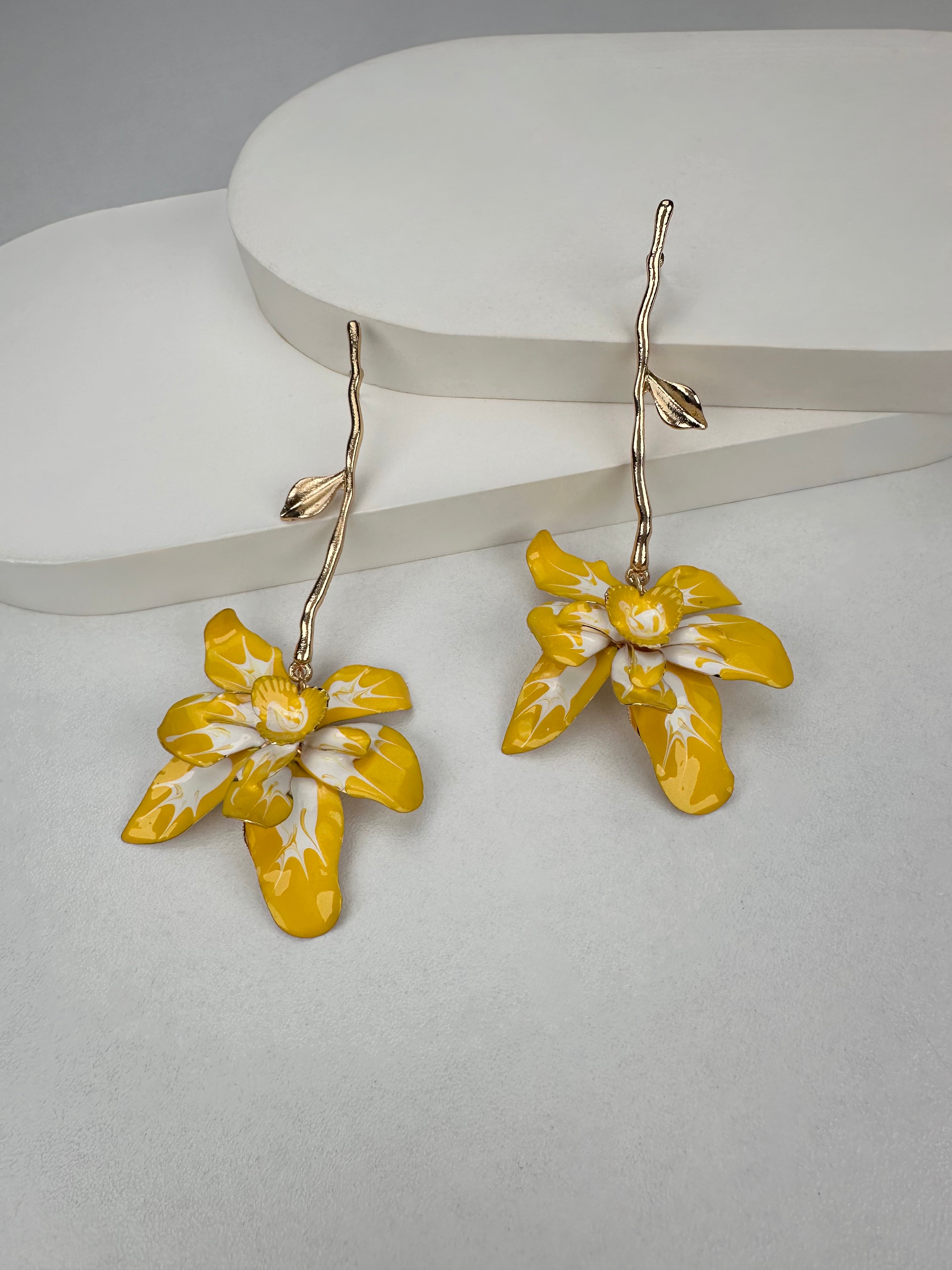 Özel Seri Sarı Tasarım Çiçek Küpe