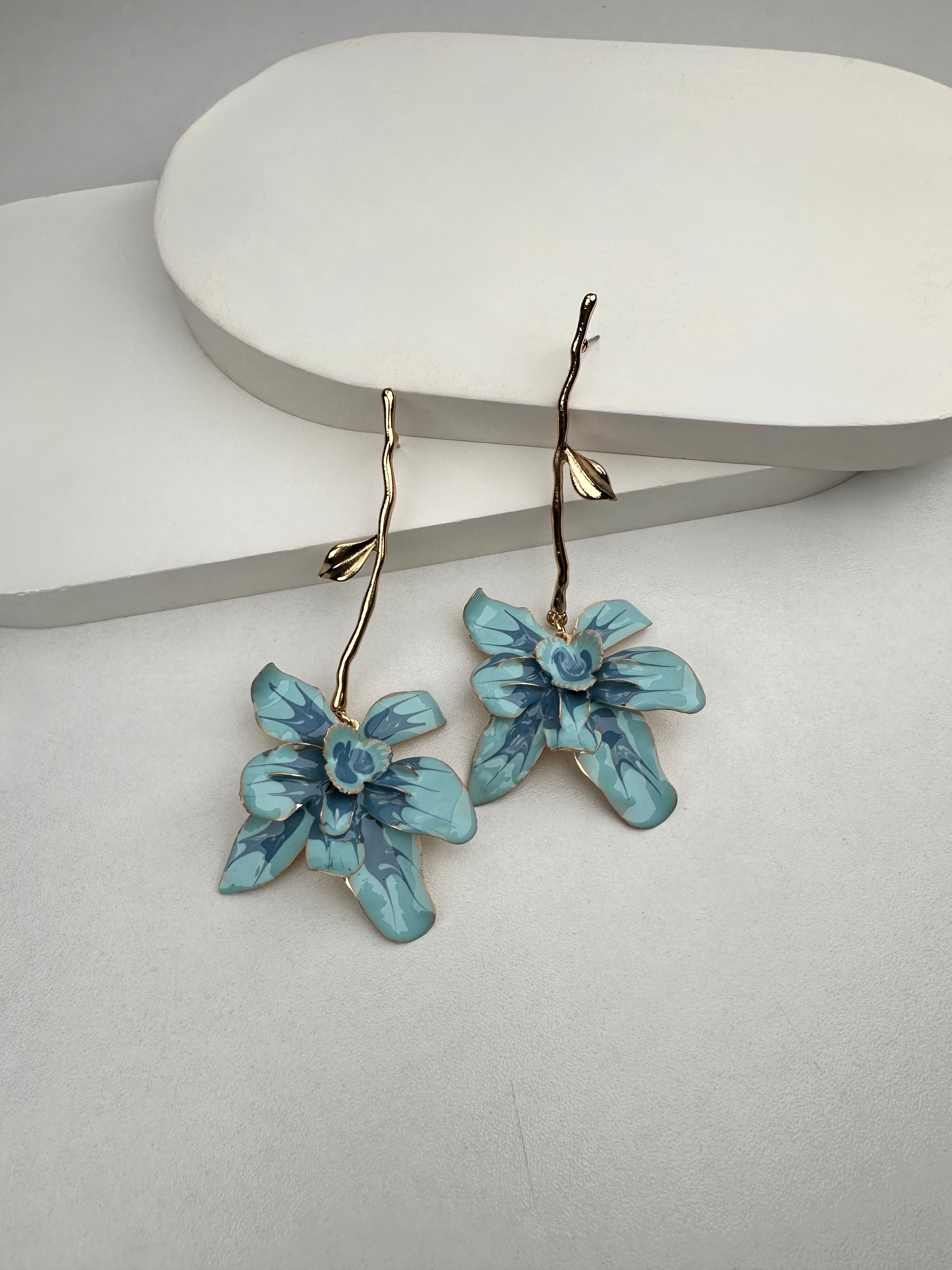 Özel Seri Mavi Tasarım Çiçek Küpe