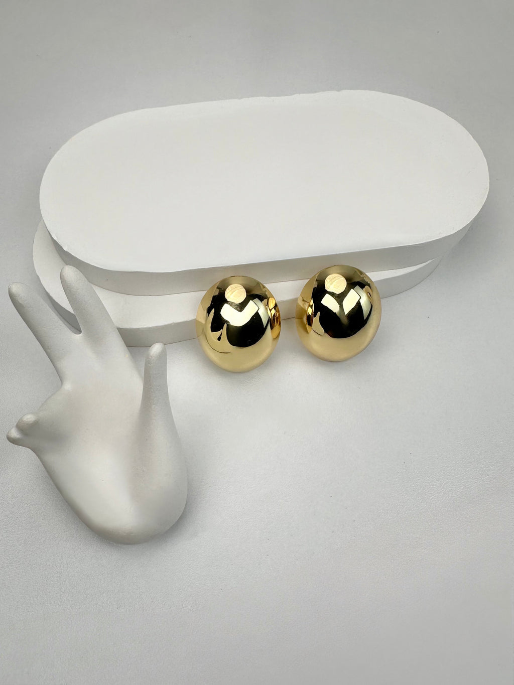 Plaka Tasarım Yuvarlak Gold Küpe