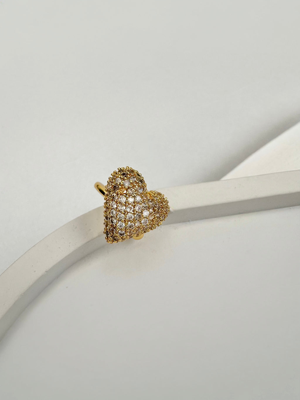 Kalpli Gold Kıkırdak Küpe