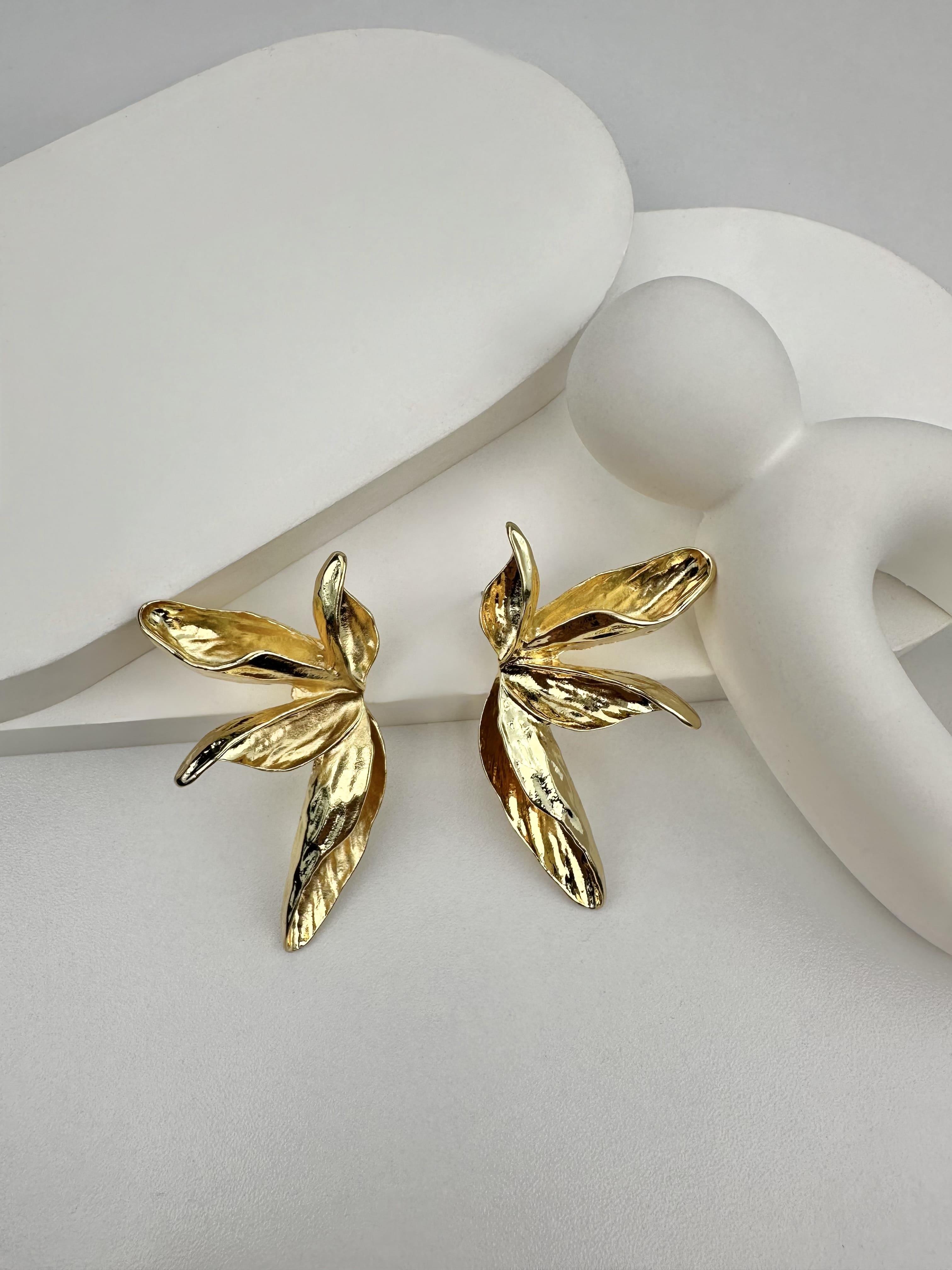 Blade Gold Tasarım Küpe