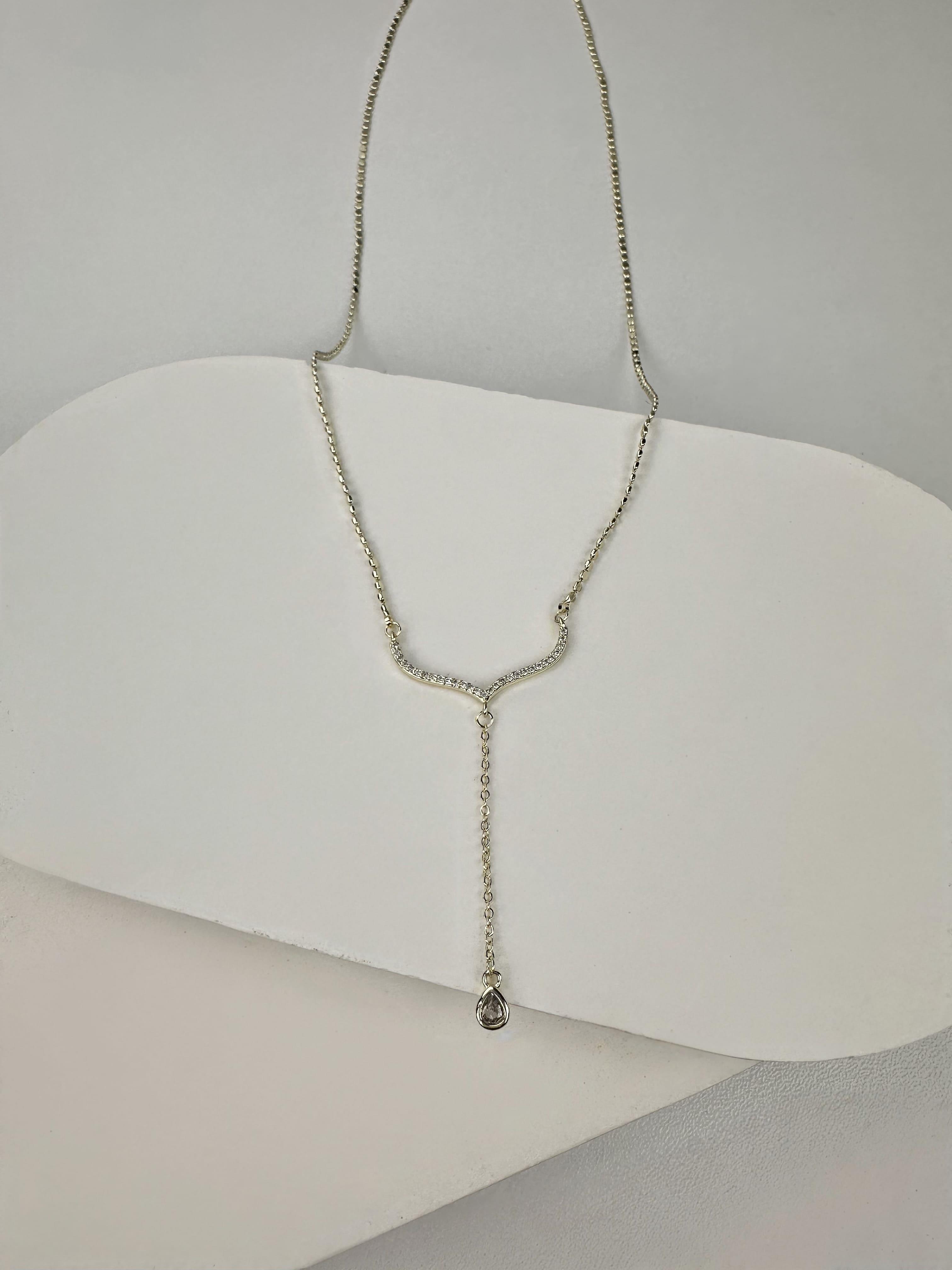 Ezme Zincirli Dekolte Kolye