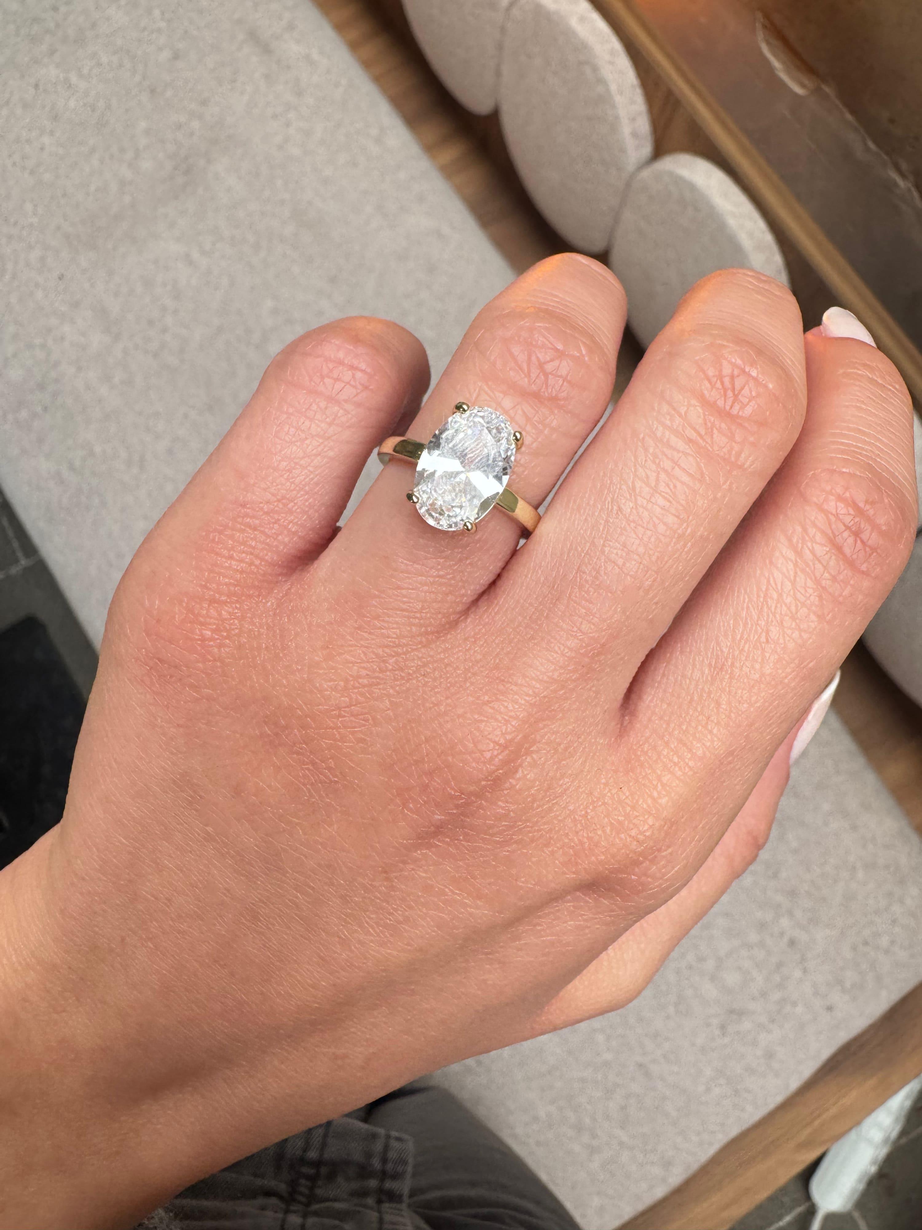 Hailey Tektaş Yüzük