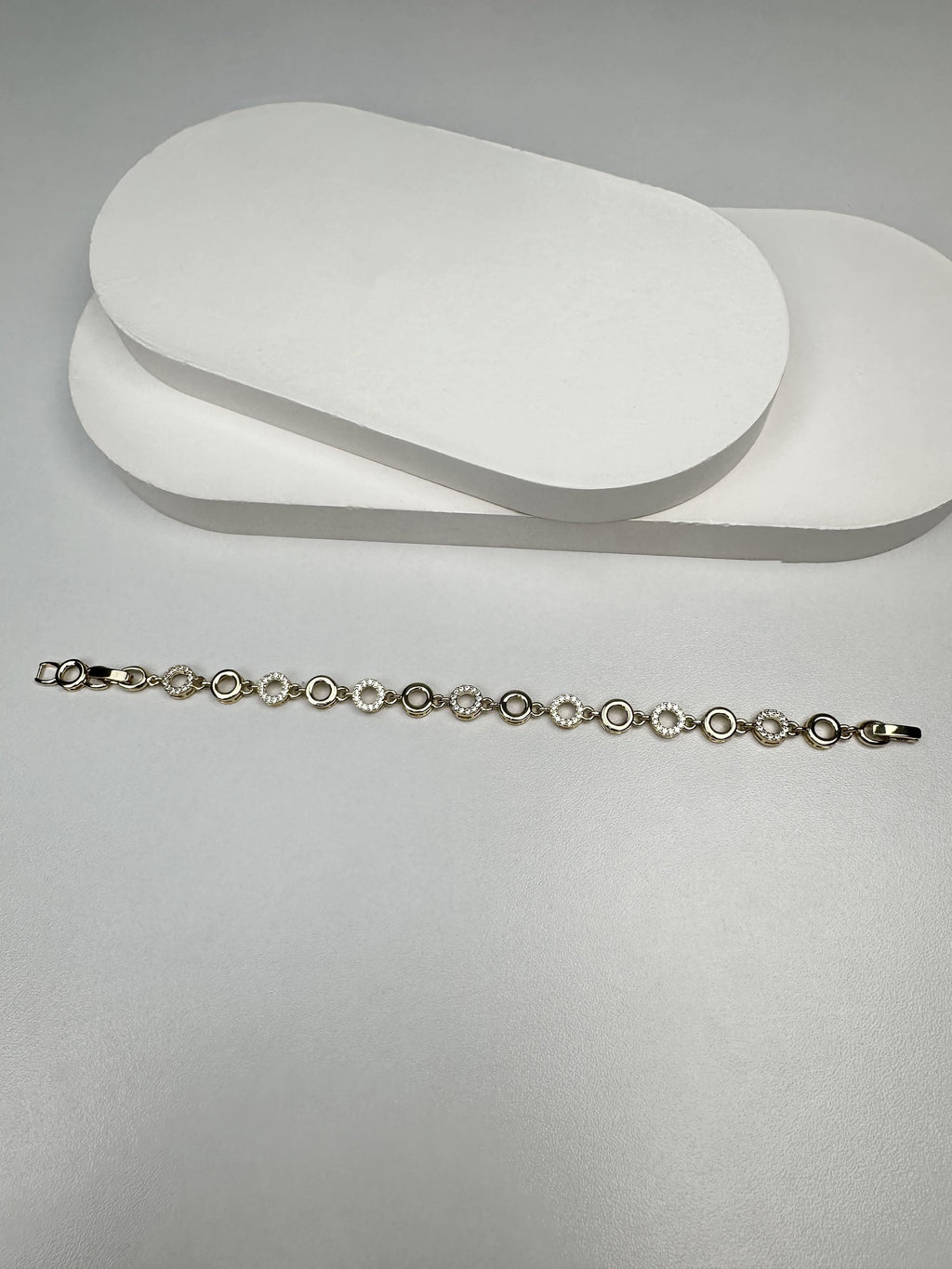 Özel Seri Halka Tasarım Gold Taşlı Bileklik