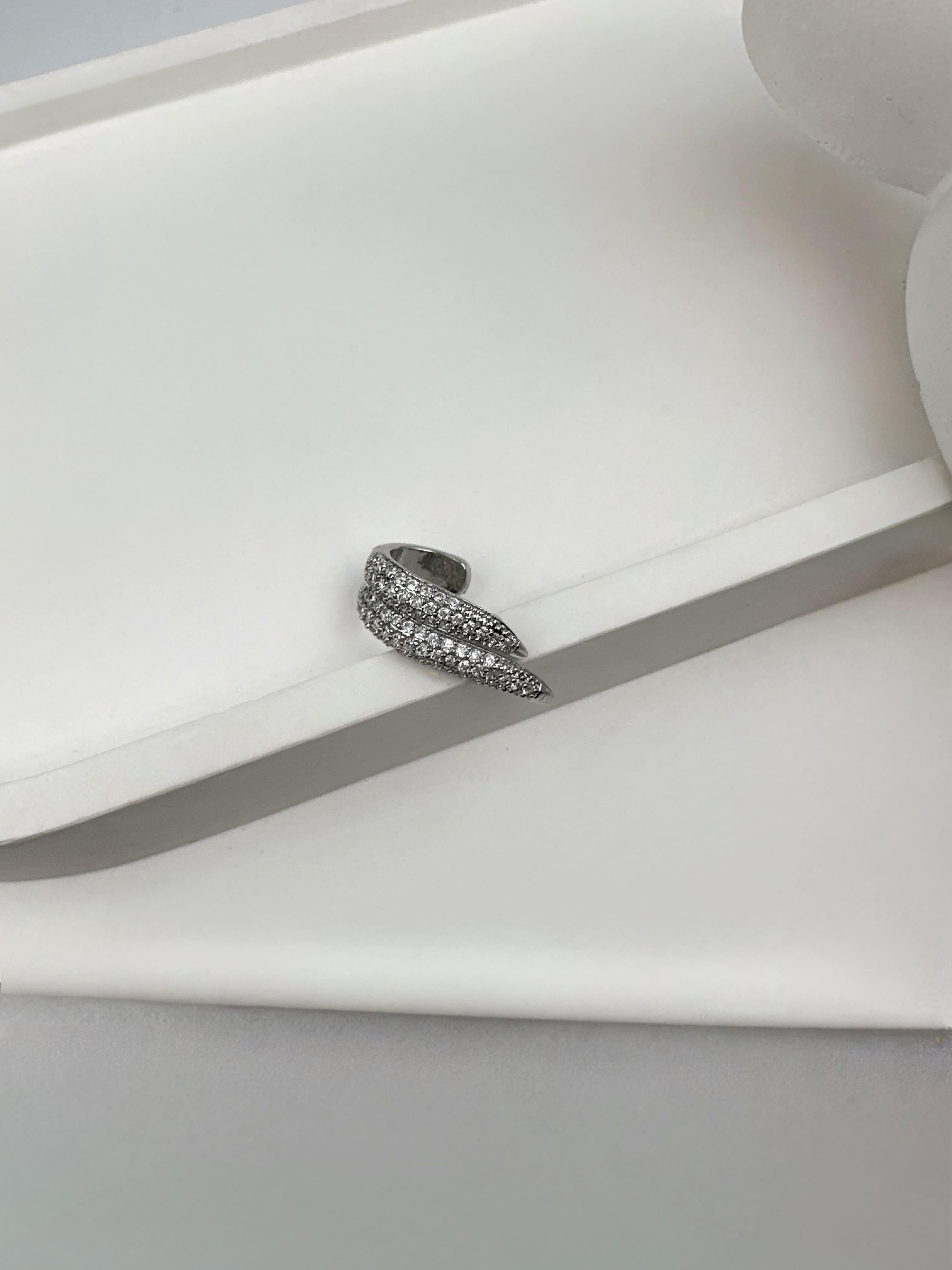 İkili Şerit Taşlı Kıkırdak Gümüş Küpe