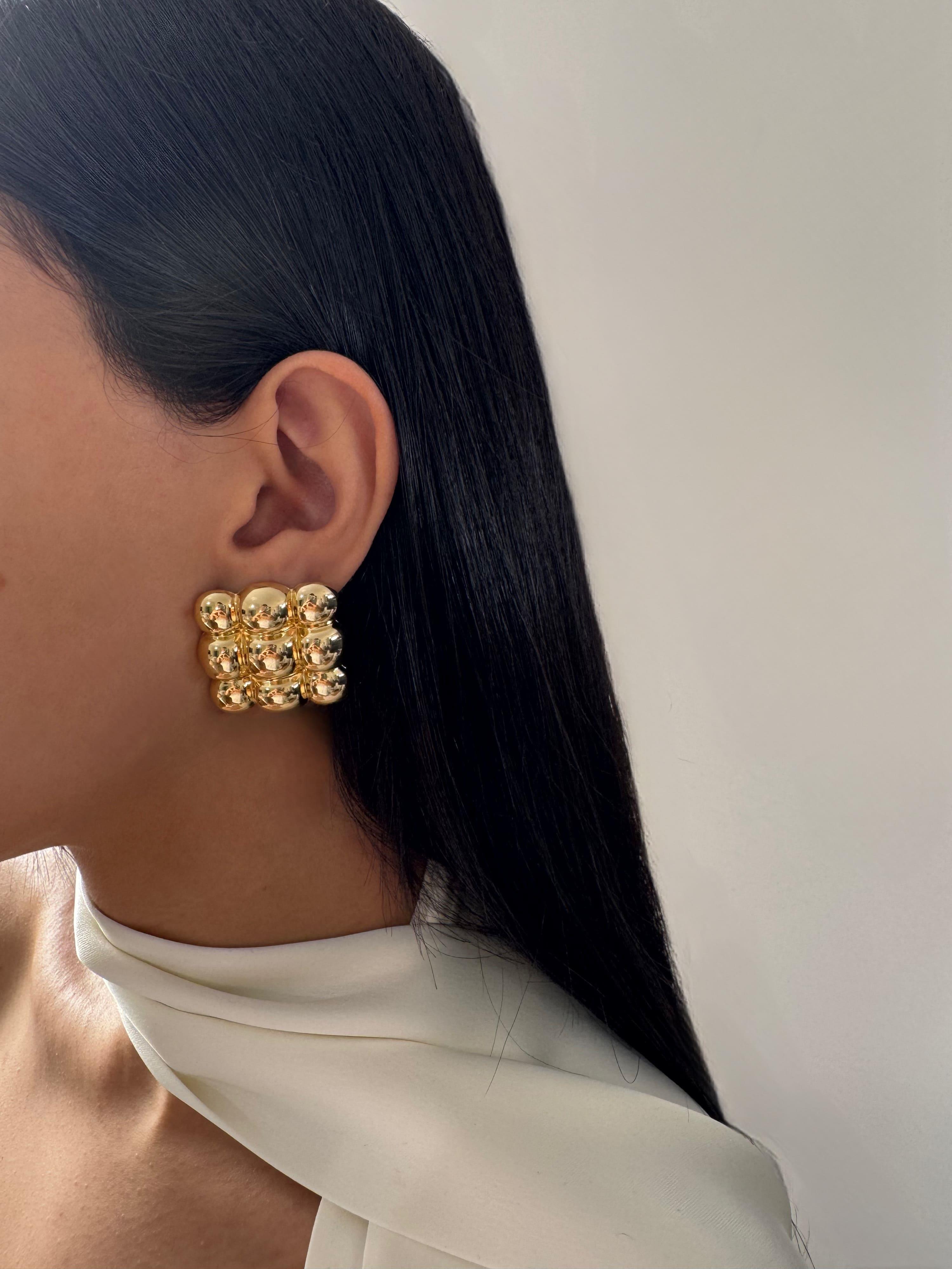 Mng Kare Tasarım Gold Küpe