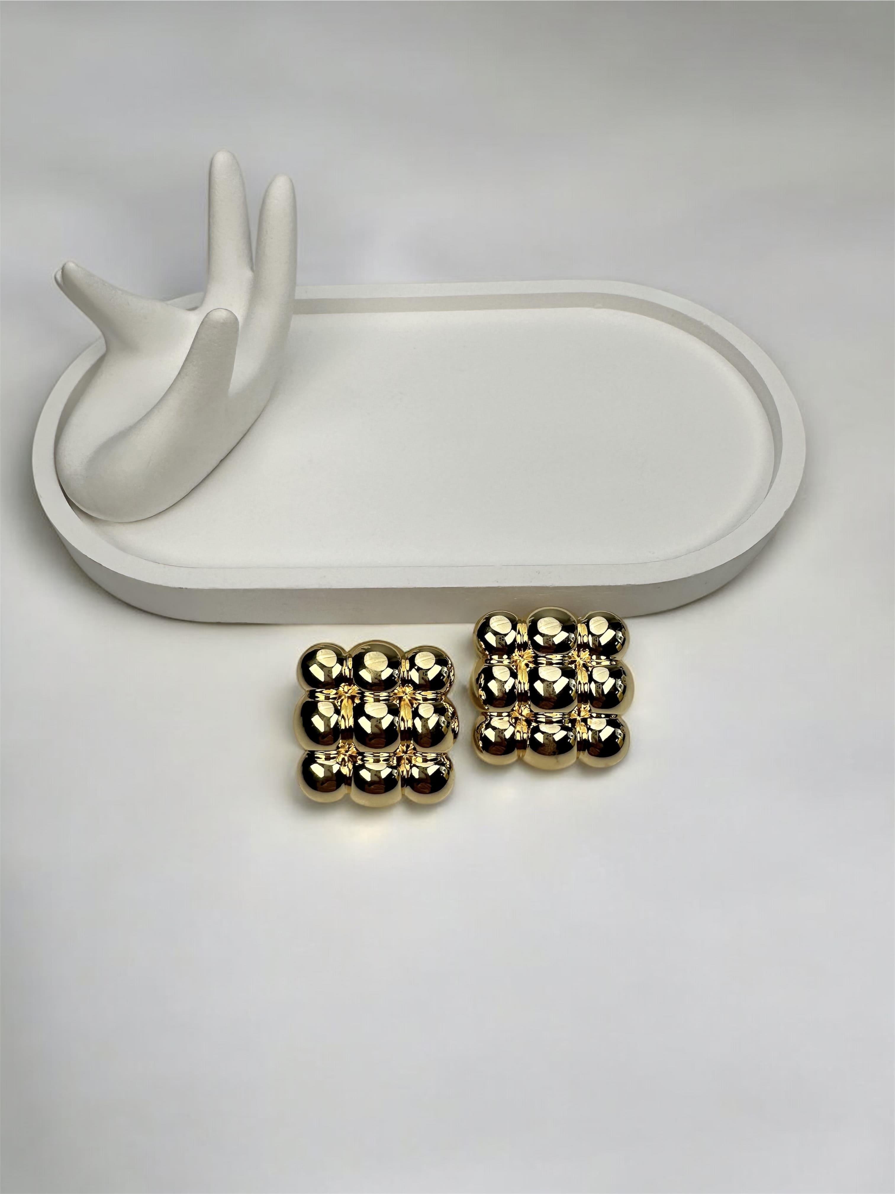 Mng Kare Tasarım Gold Küpe