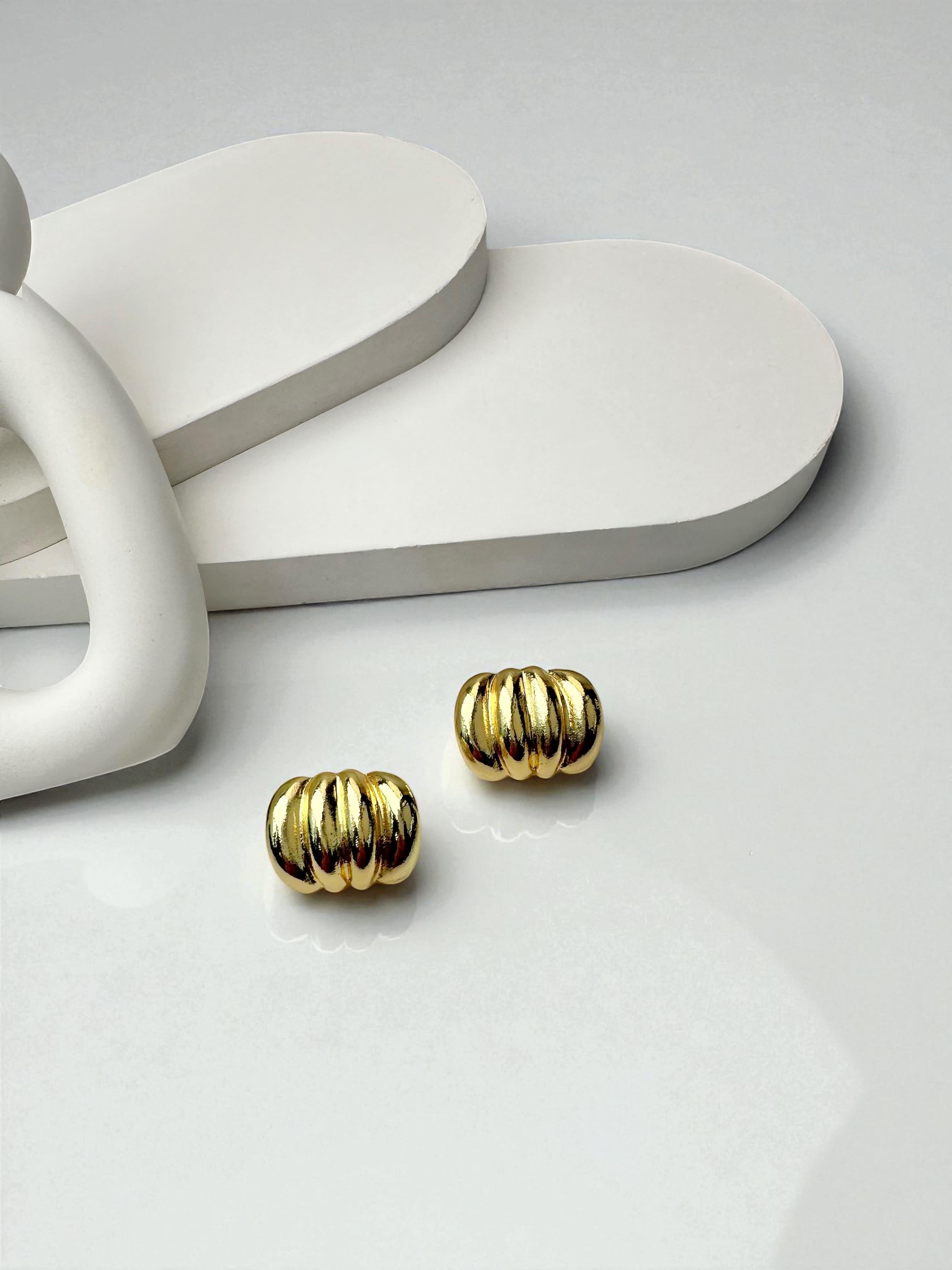 MNG Tırtıklı Gold Küpe